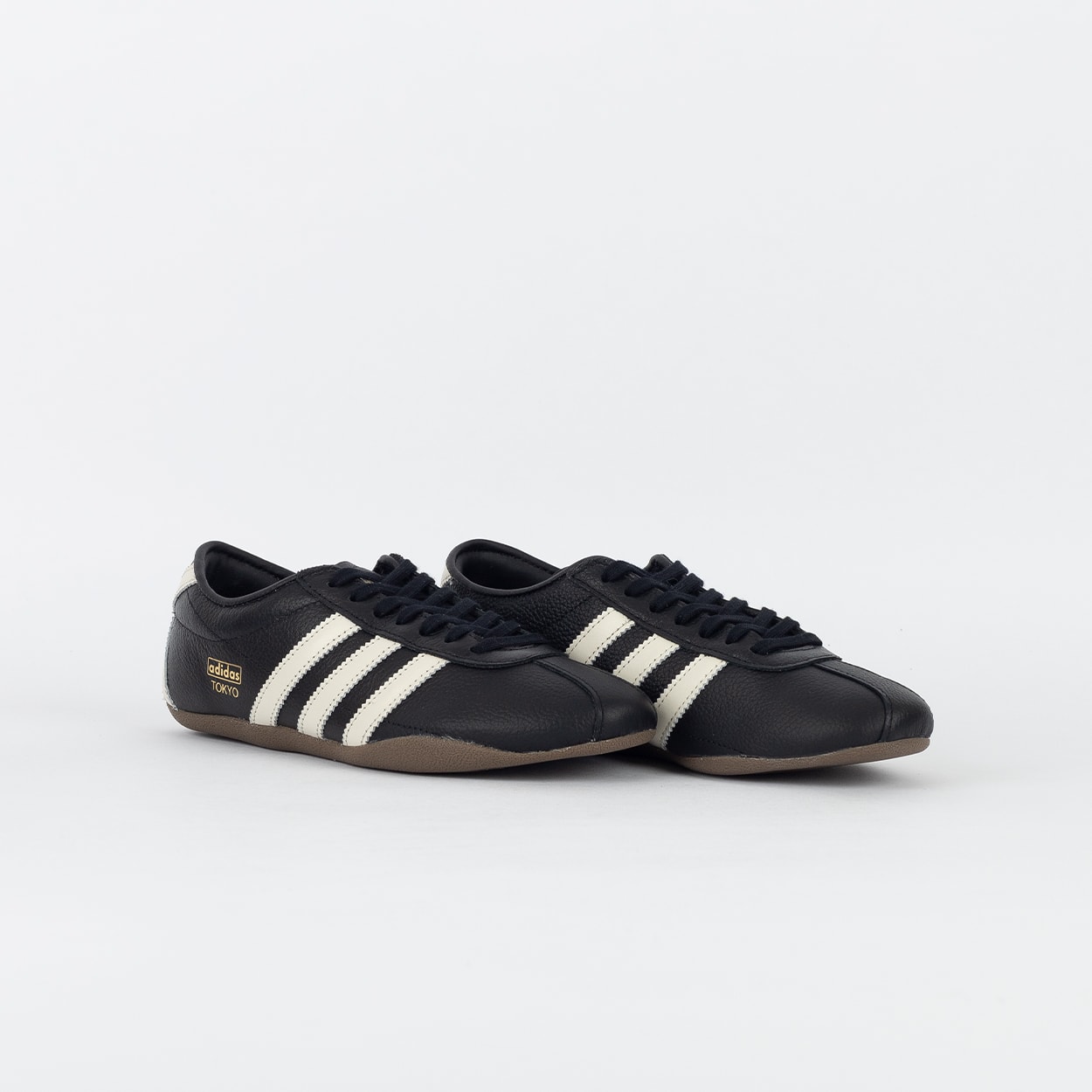 Tênis adidas Tokyo Core Black Off White JQ0598