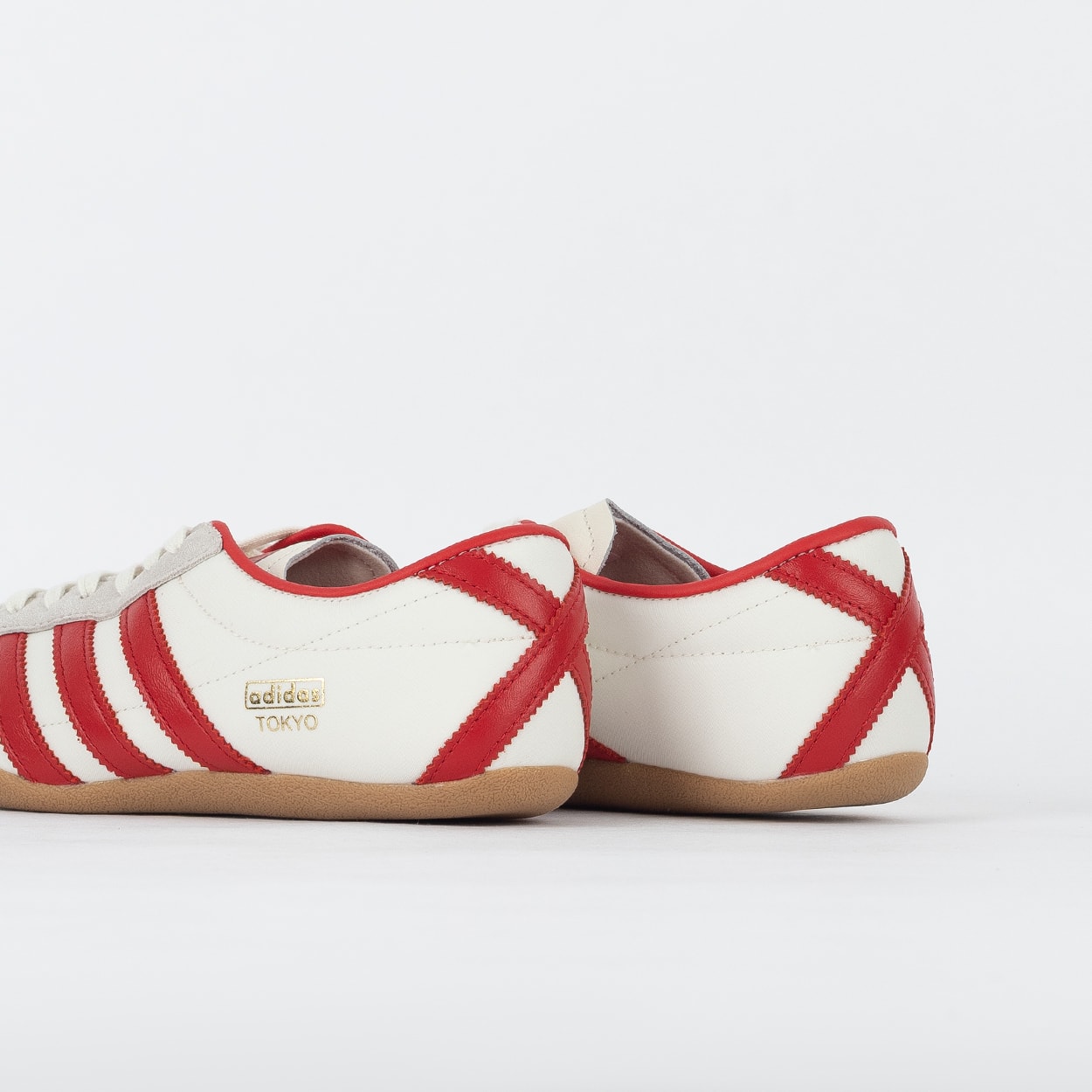 Tênis adidas Tokyo Off White Better Scarlet JI3300