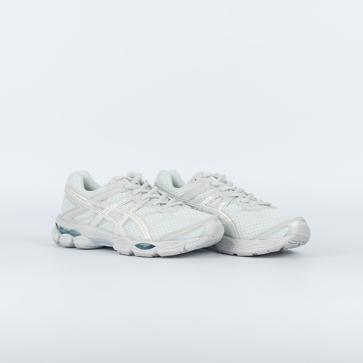 Tênis Asics Gel-Cumulus 16 Airy Blue Glacier Grey 1203A887.400
