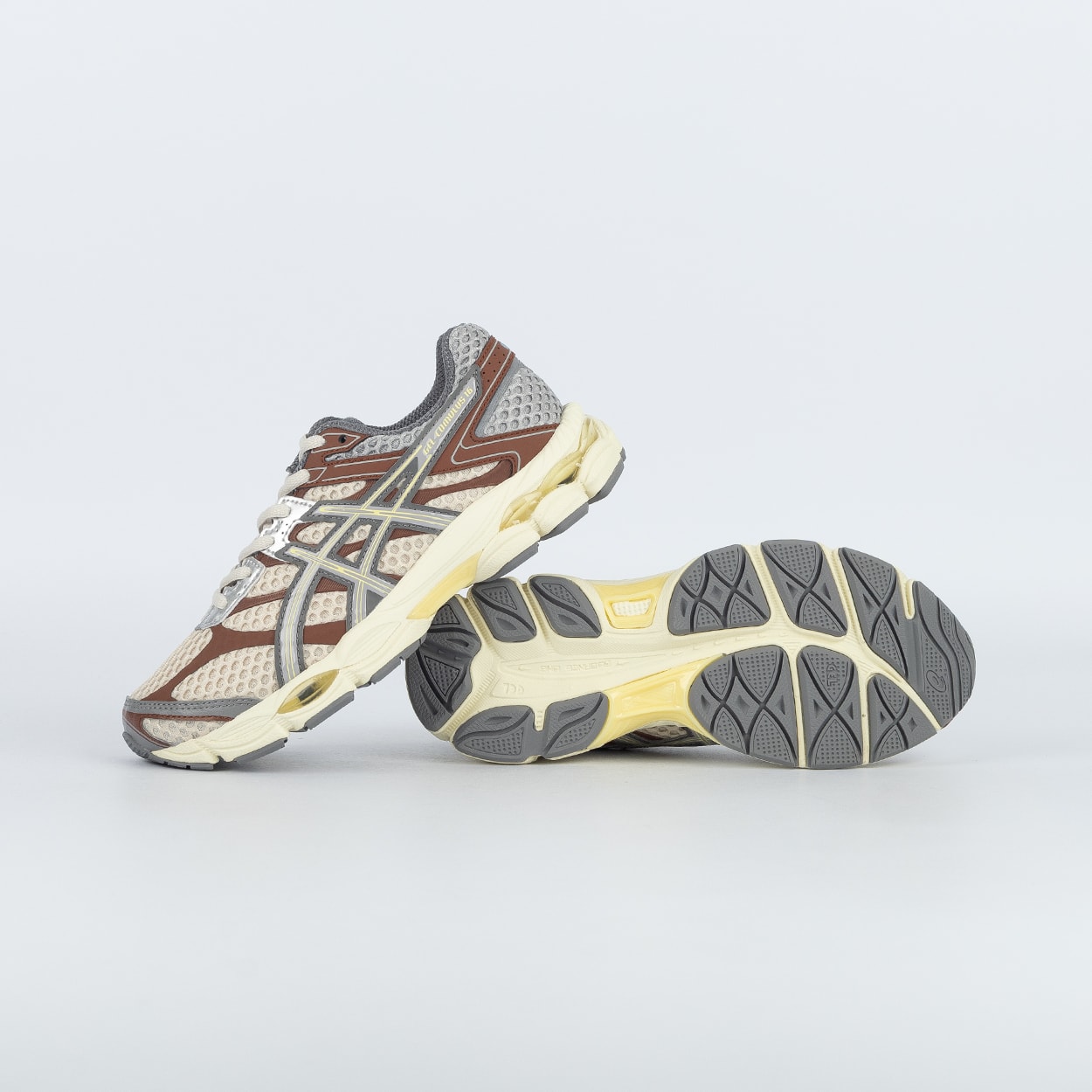 Tênis Asics Gel-Cumulus 16 Beige Grey 1203A957.250