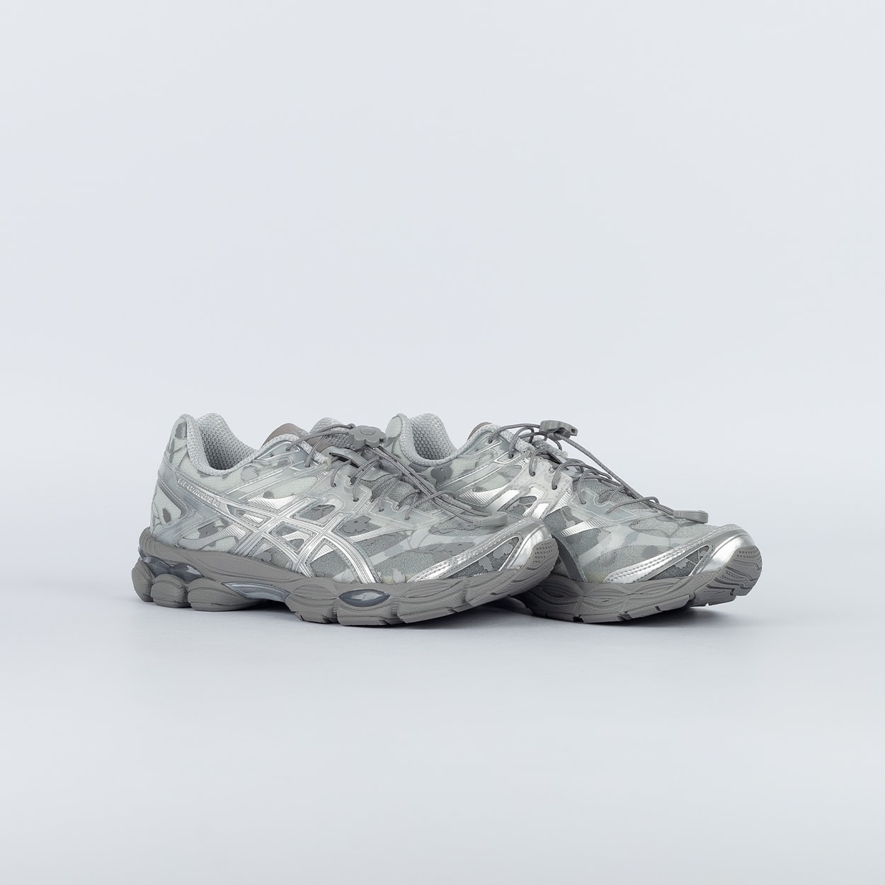 ASICS GEL-CUMULUS 16 SSCB 23cmセシリーバンセン Tênis Asics Gel-Cumulus 16 SSCB Cecilie Bahnsen Glacier Grey