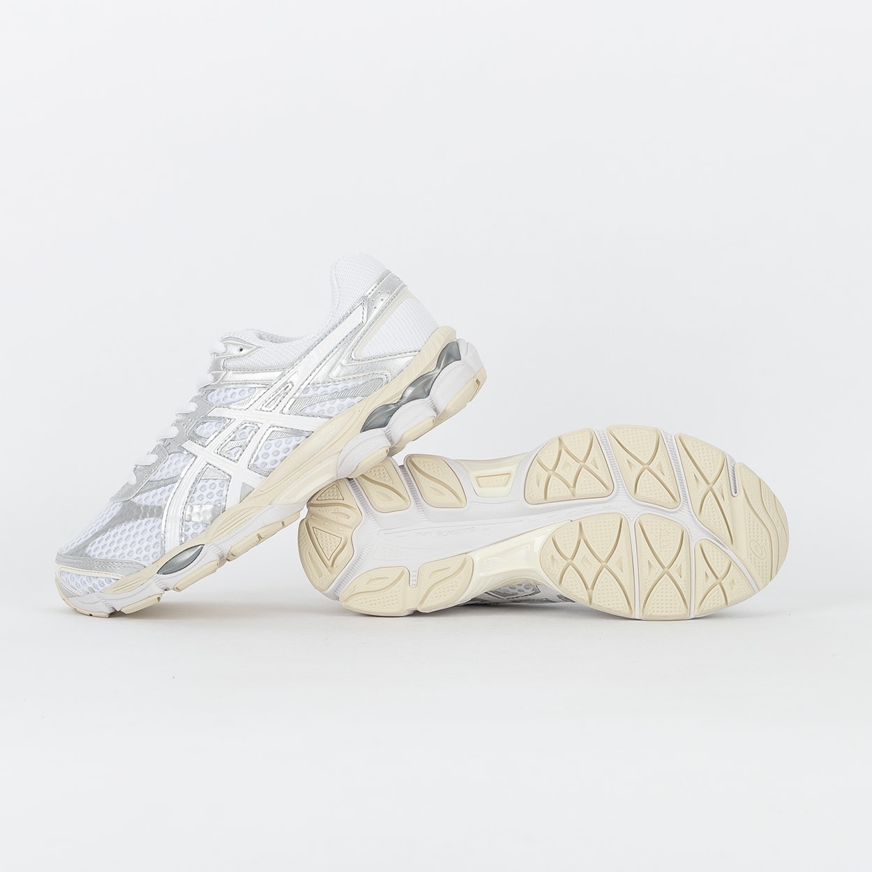 Tênis Asics Gel-Cumulus 16 White White 1203A733.102