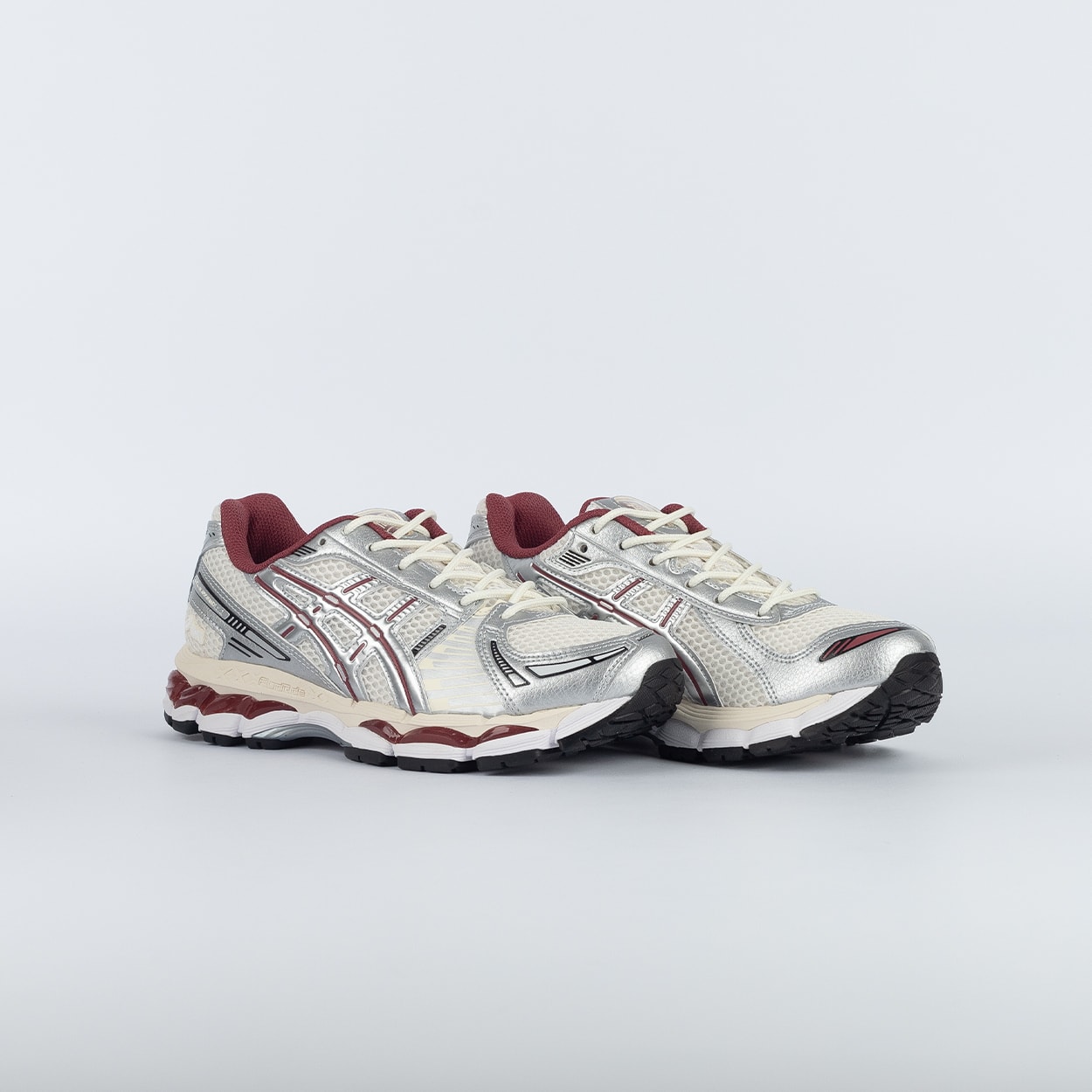 Tênis Asics Gel-Kayano 14 x Juliana Salazar Eucalyptus Vanilla Ice
