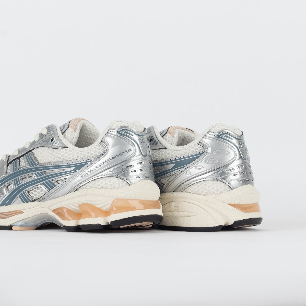 Tênis Asics Gel-Kayano 14 Cream Ironclad 1203A537.109
