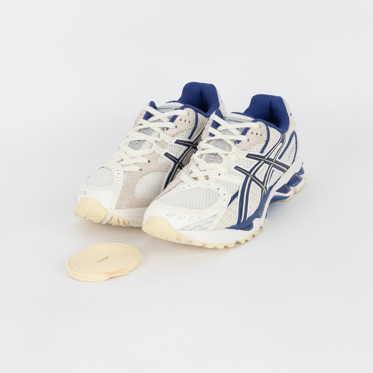 Tênis Asics Gel-Nimbus 10.1 x END. Snow White 1203A875.250