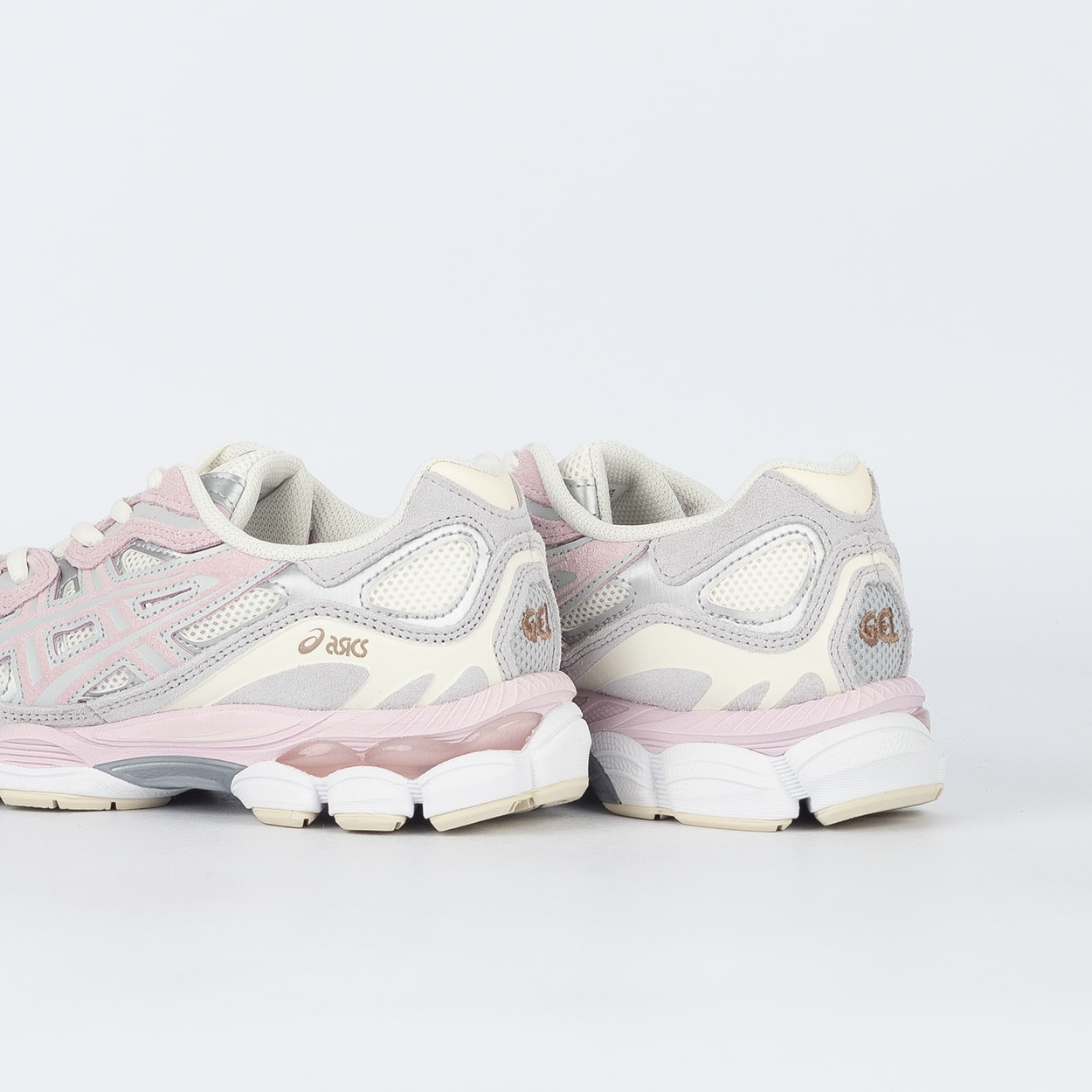 Tênis Asics Gel-NYC Concrete Barely Rose 1203A383.028