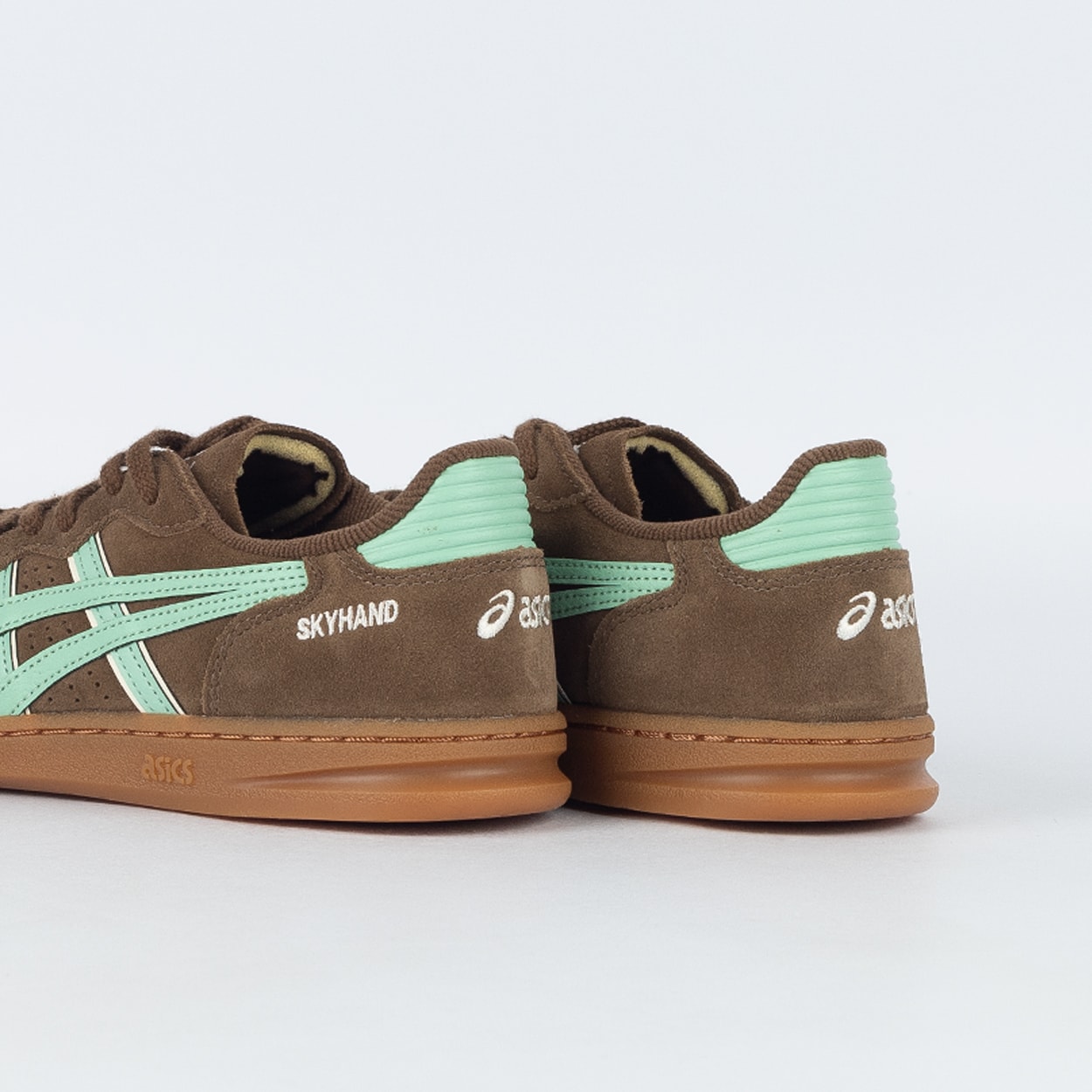 Tênis Asics Skyhand OG Brown Storm Ice Green 1203A452.202
