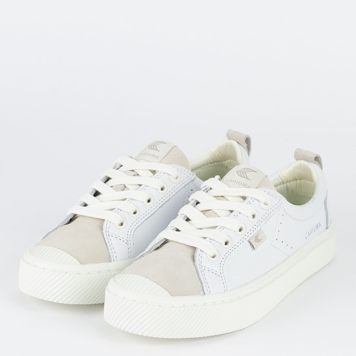 Tênis Cariuma Oca Low Premium Leather Vintage White 100104W19