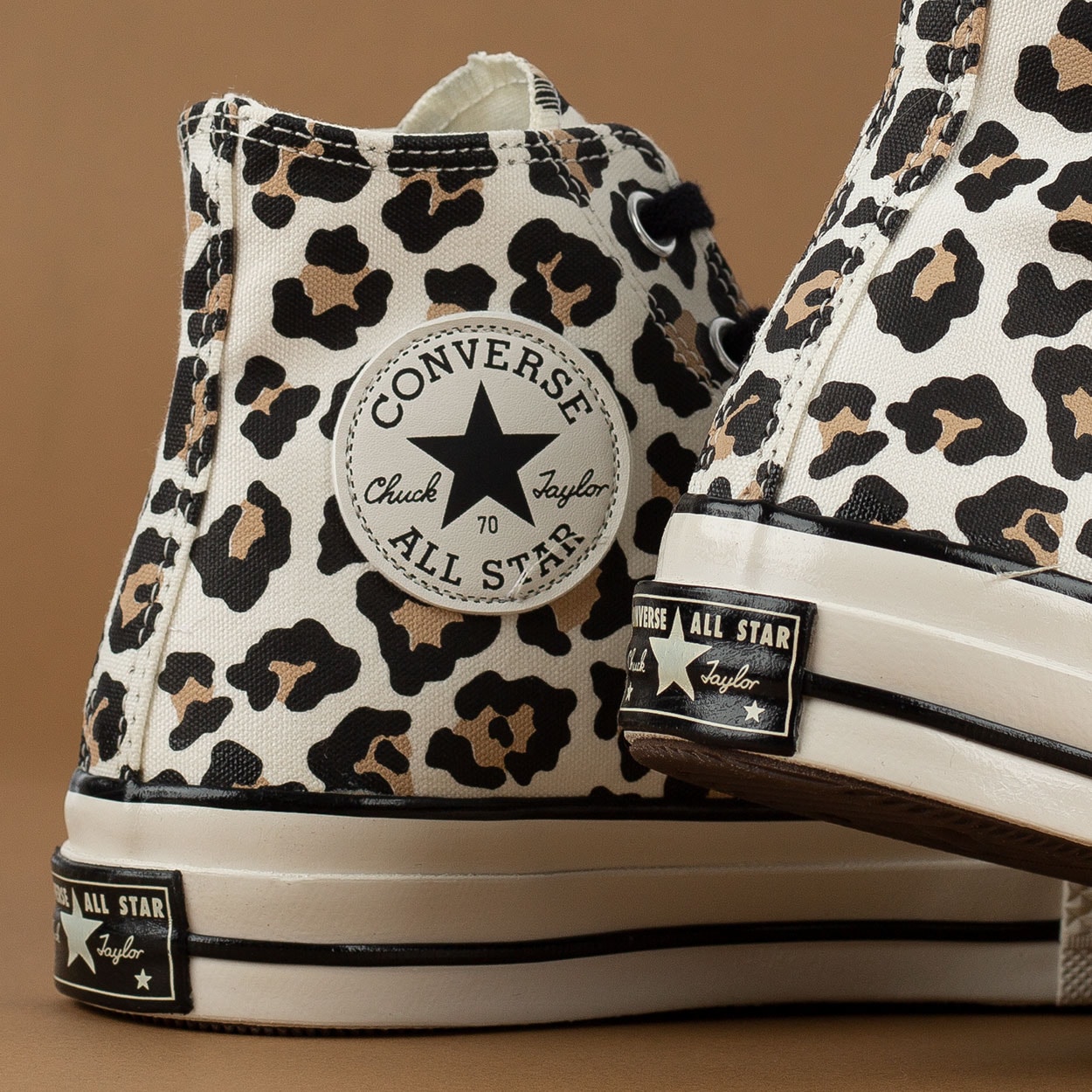 Tênis Converse Chuck 70 Hi Animal Print Amendoa Preto CT19530001 na Loja  Virus 41