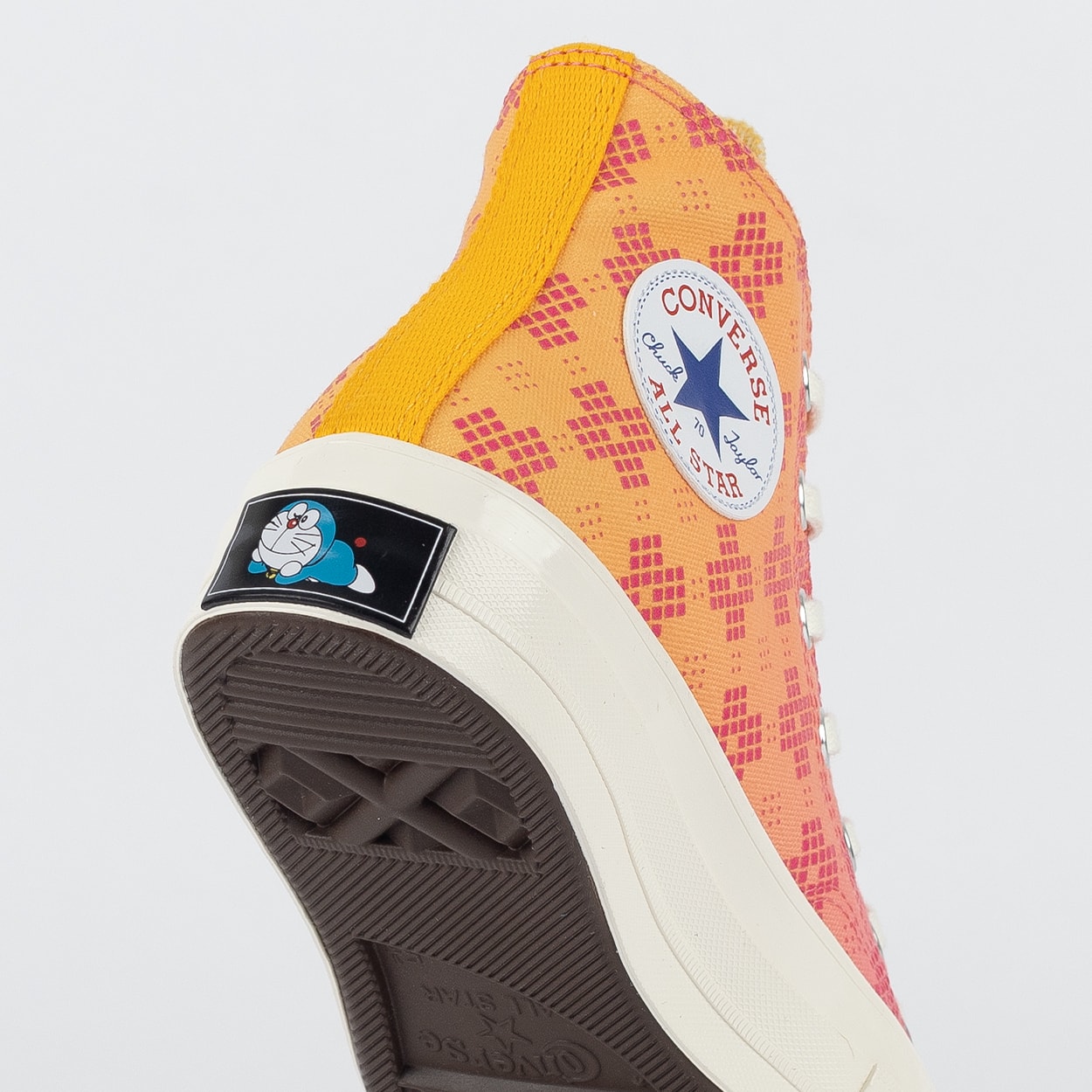 Tênis Converse Chuck 70 Hi Doraemon Habanero Gold A15790C