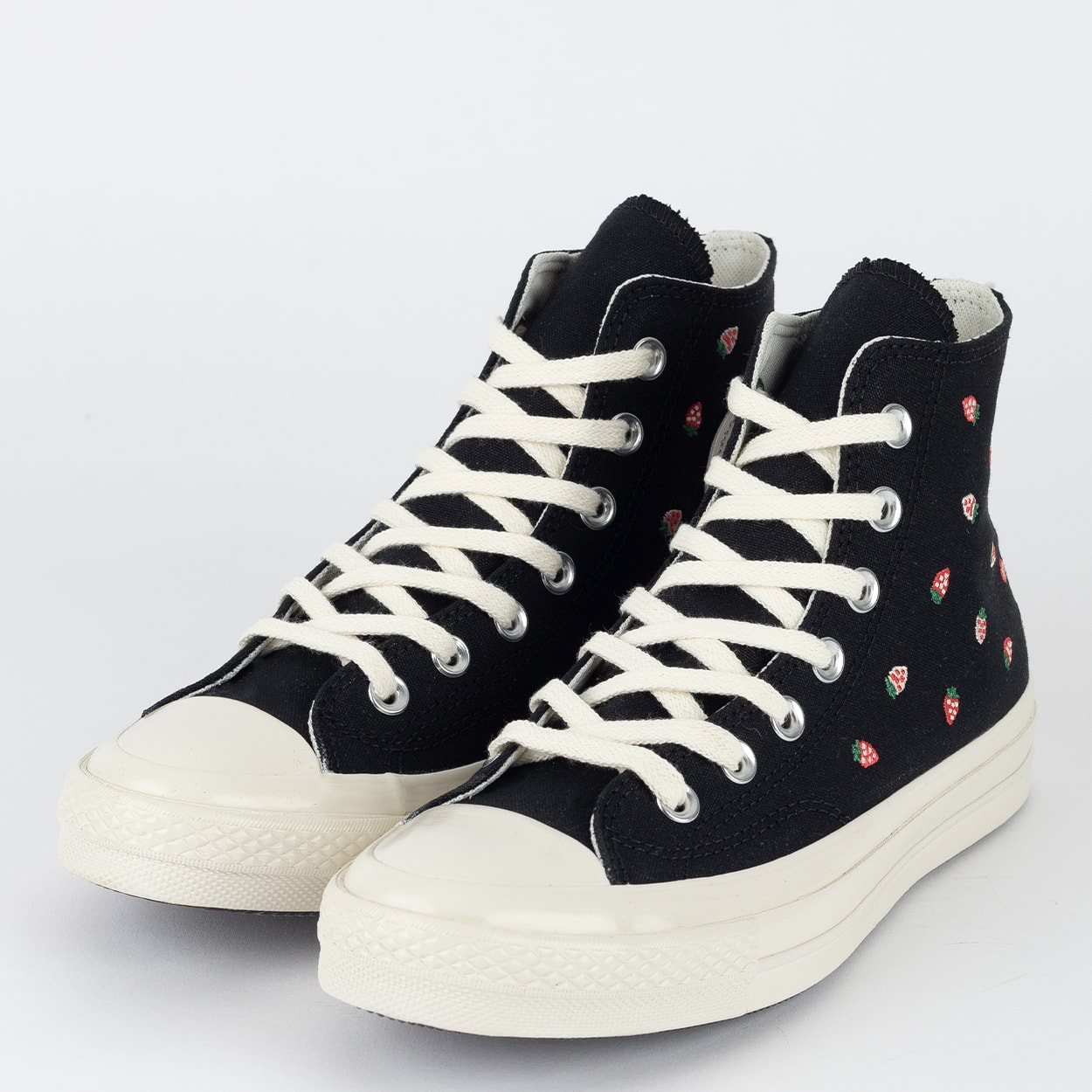 Tênis Converse Chuck 70 Hi Strawberry Soles Preto Amendoa CT31010001