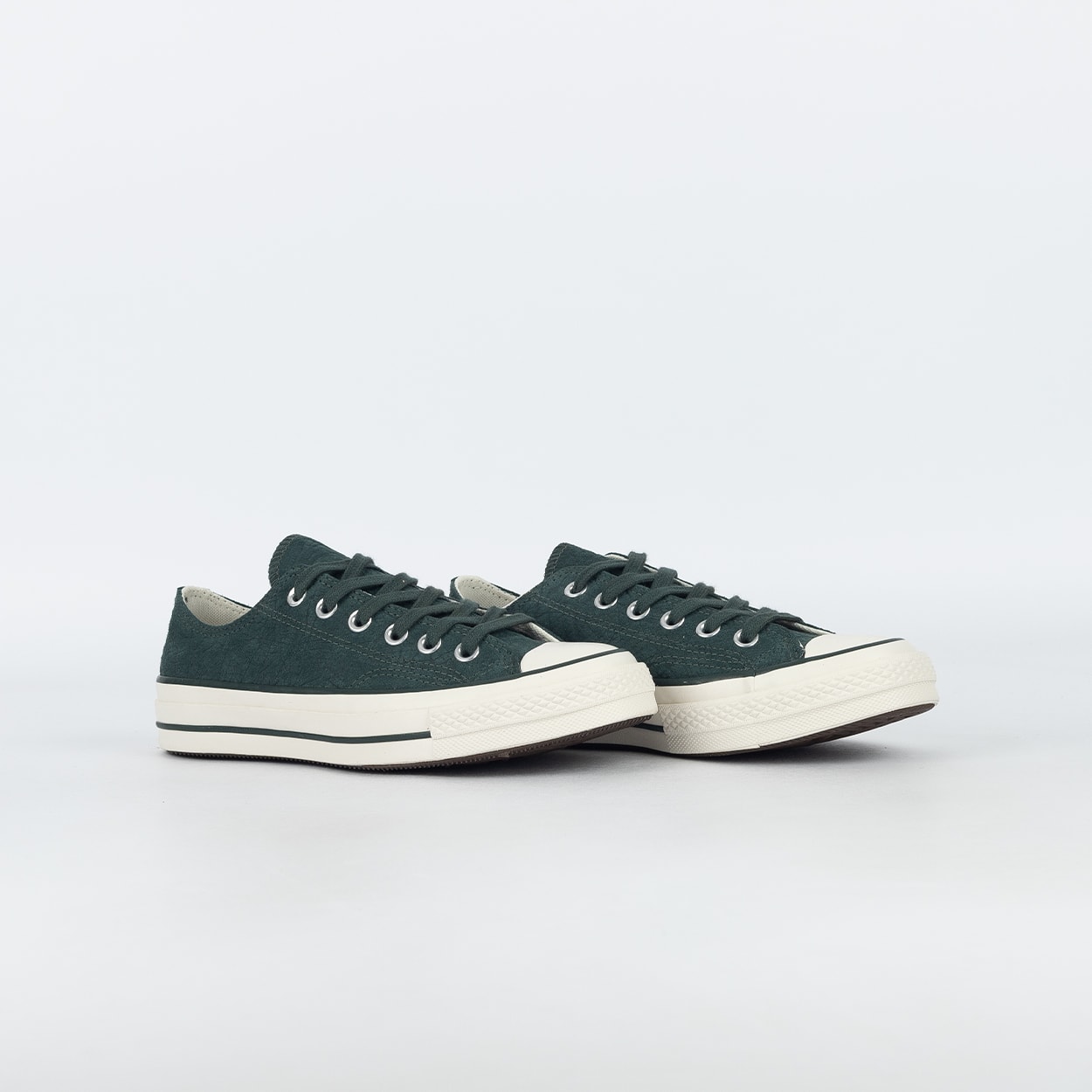 CV03 ④ Tênis Converse Chuck 70 Ox Crafted Suede Pinheiro Verde Amendoa