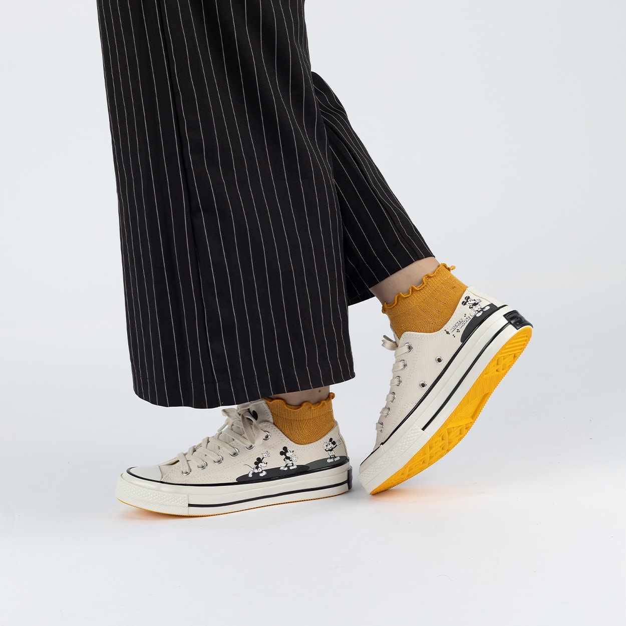 Tênis Converse Chuck 70 Ox Vintage Bege Claro CT09560005