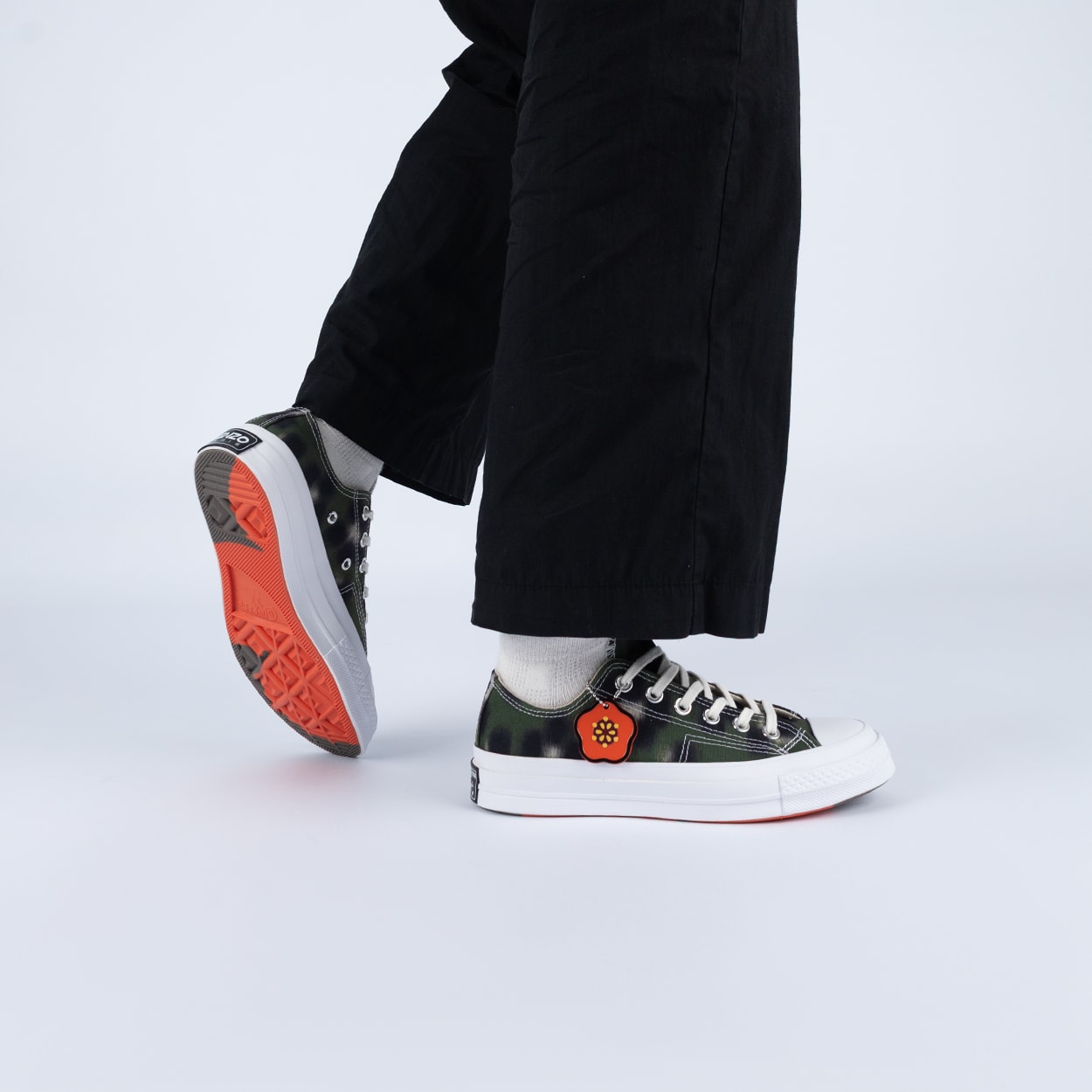 Tênis Converse Chuck 70 Ox Kenzo Cypress Black White A16291C