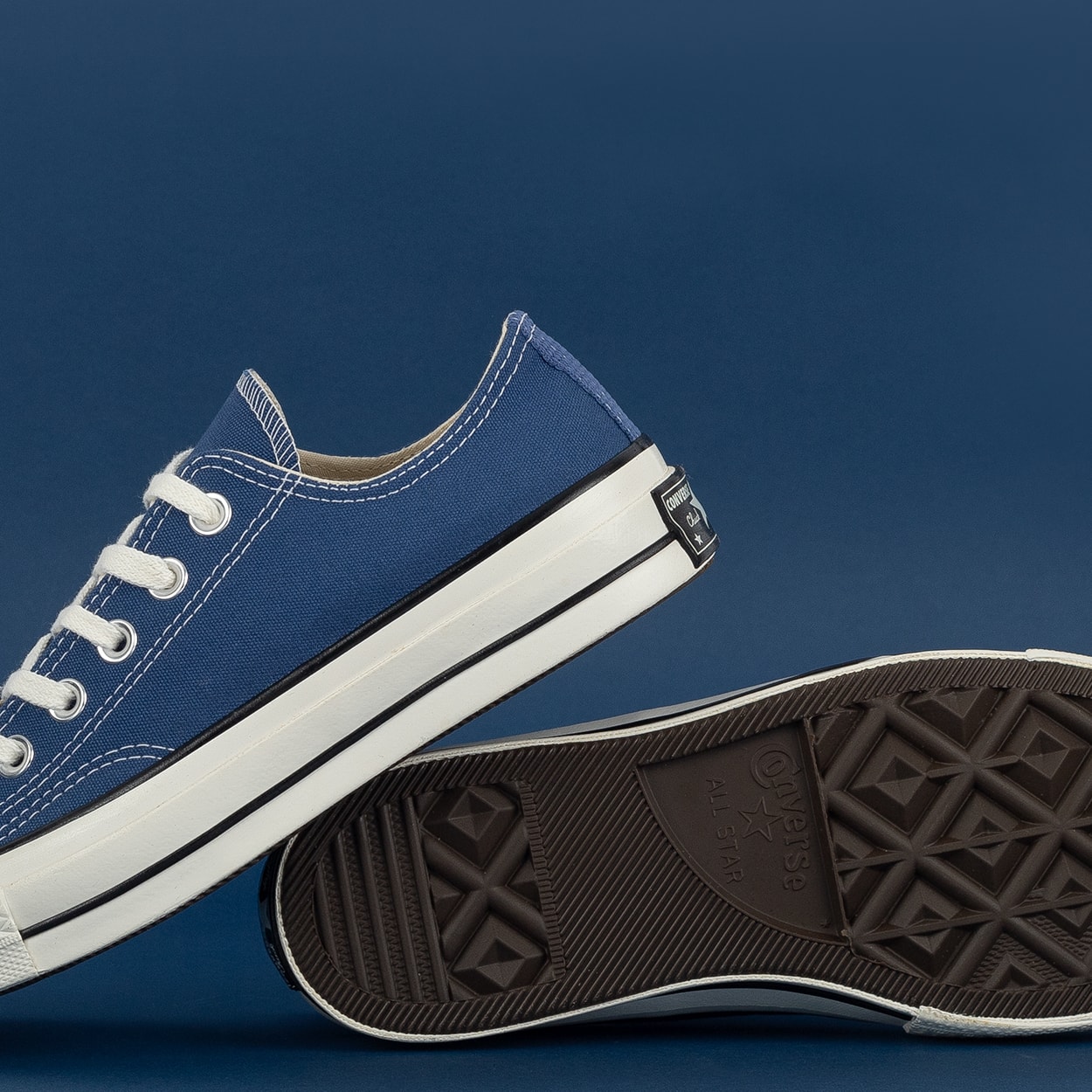 Tênis Converse Chuck 70 Ox Seasonal Azul Preto CT14560023