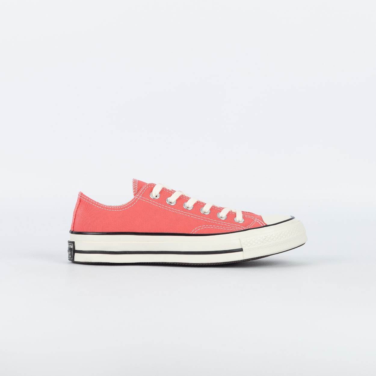 Tênis Converse Chuck 70 Ox Seasonal Cereja Clara Amendoa CT14560034