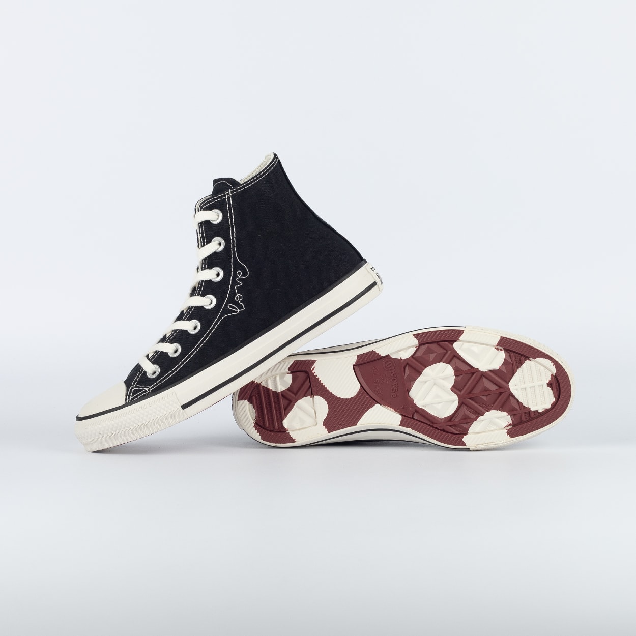Tênis Converse Chuck Taylor All Star Hi Chucks In Love Preto