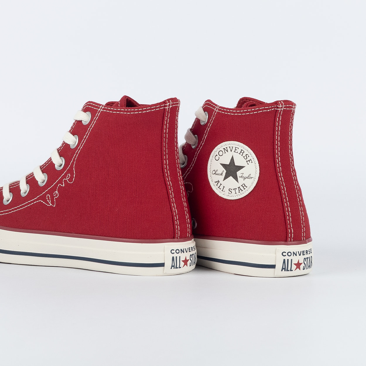 Tênis Converse Chuck Taylor All Star Hi Chucks In Love Vermelho
