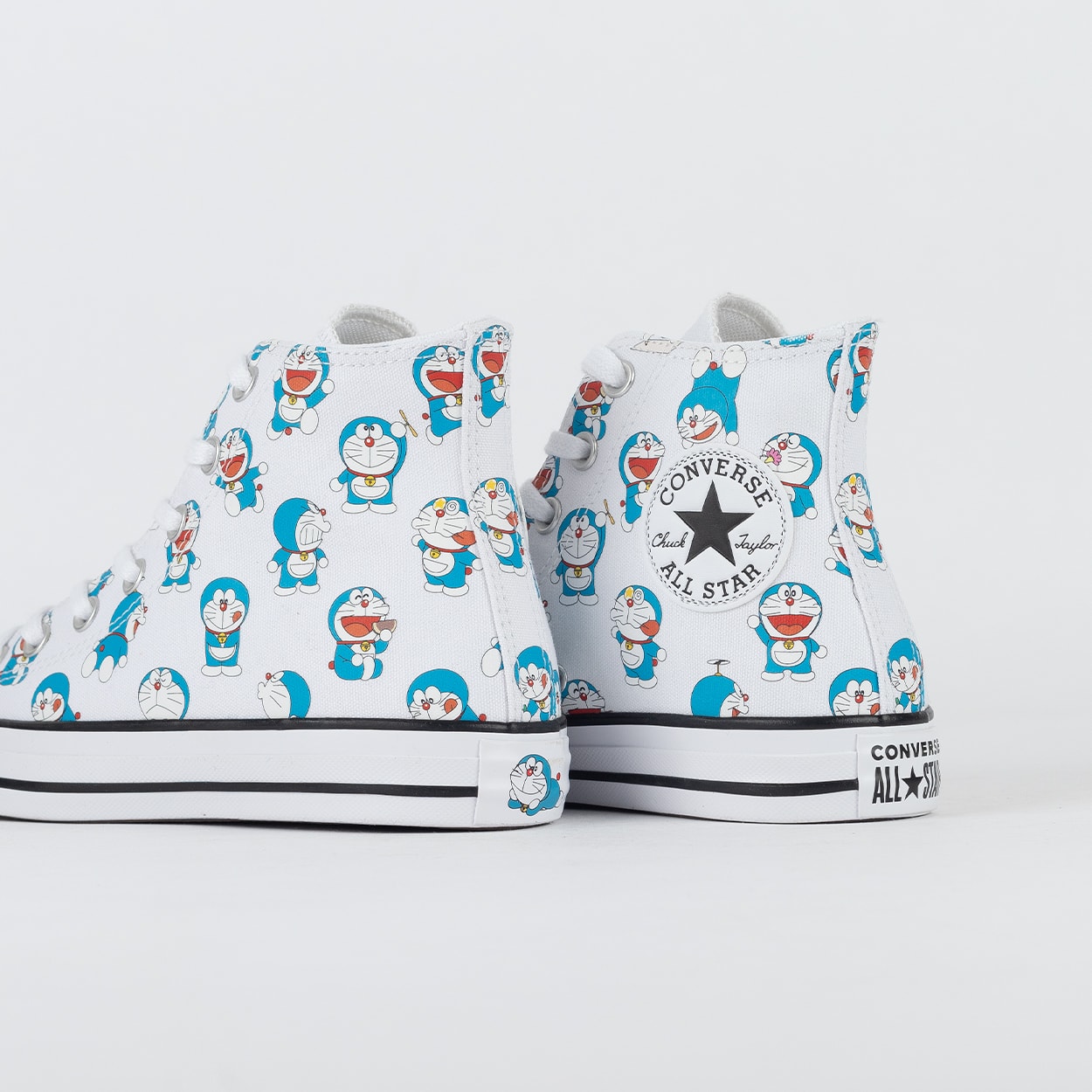 VARIARTS ドラえもん 14-15 Deratch Tênis Converse Chuck Taylor All Star Hi Doraemon White Hawaiian