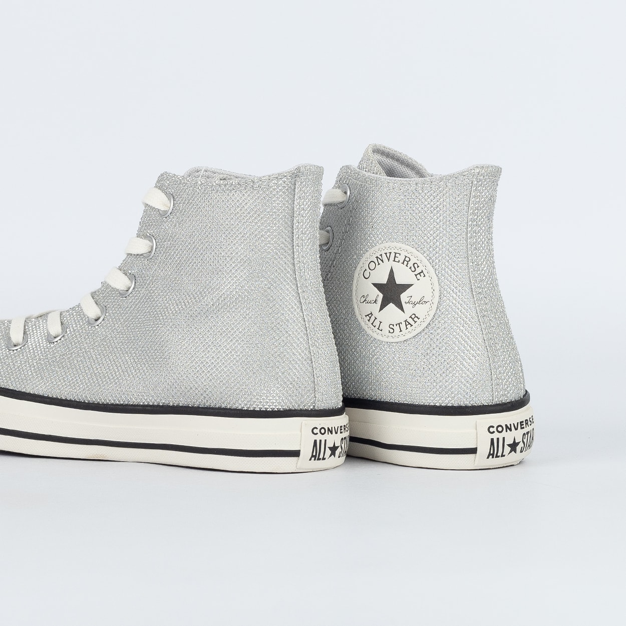 Tênis Converse Chuck Taylor All Star Hi Shine Prata Opaca Amendoa