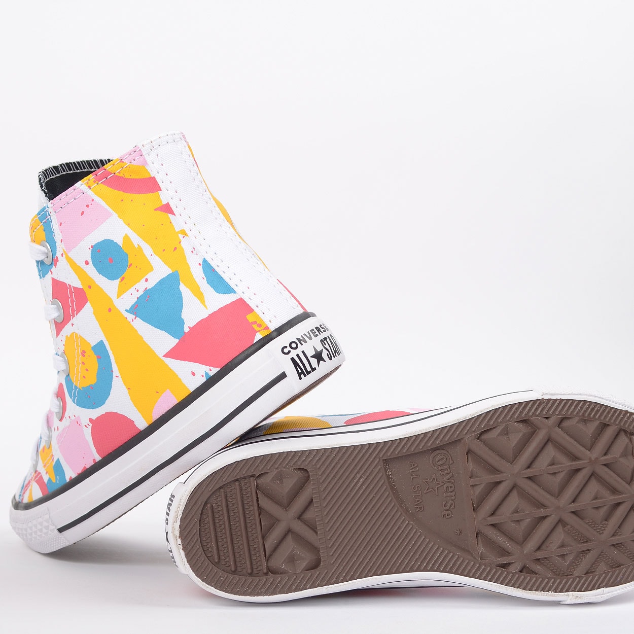 all star amarelo claro