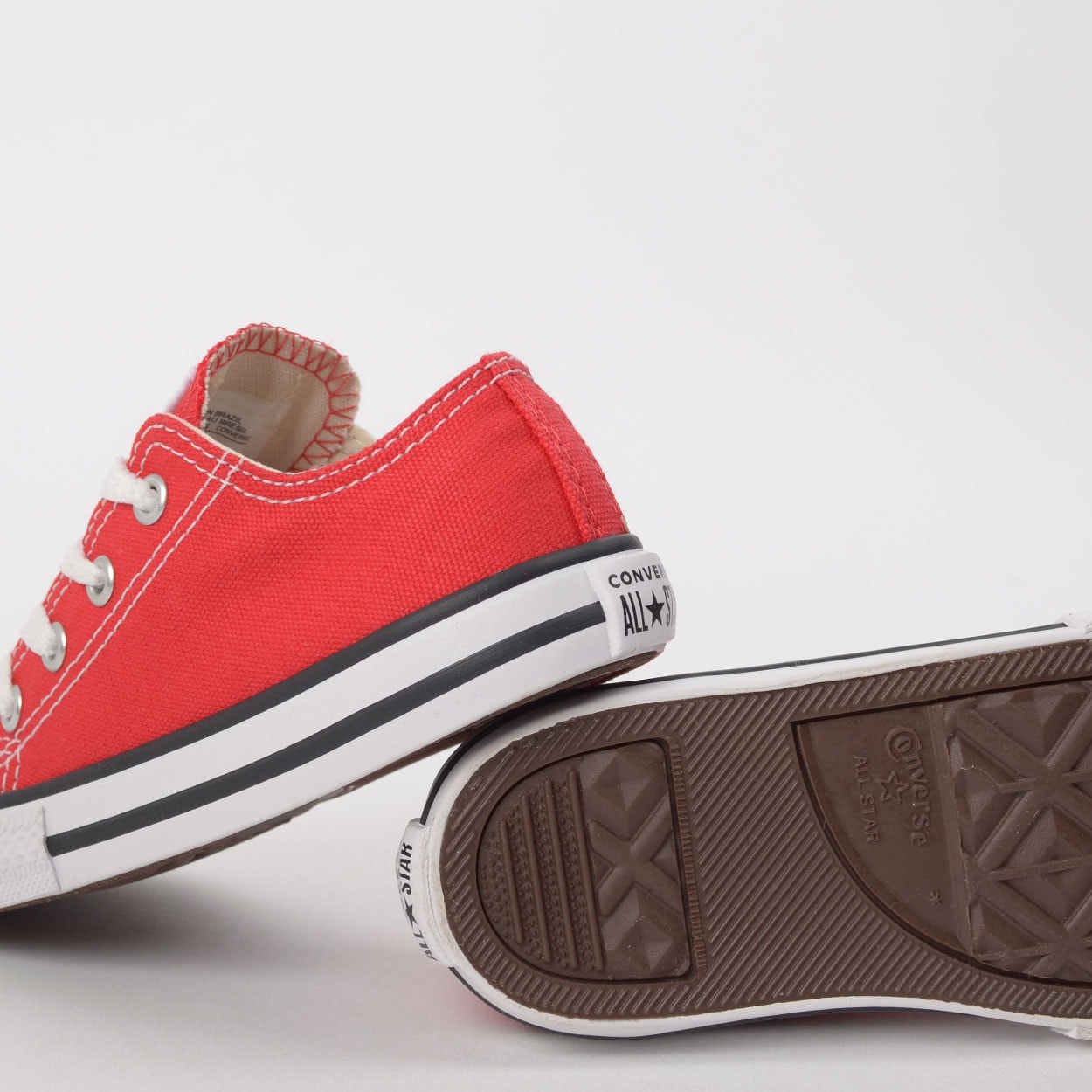 Kids store dainty converse