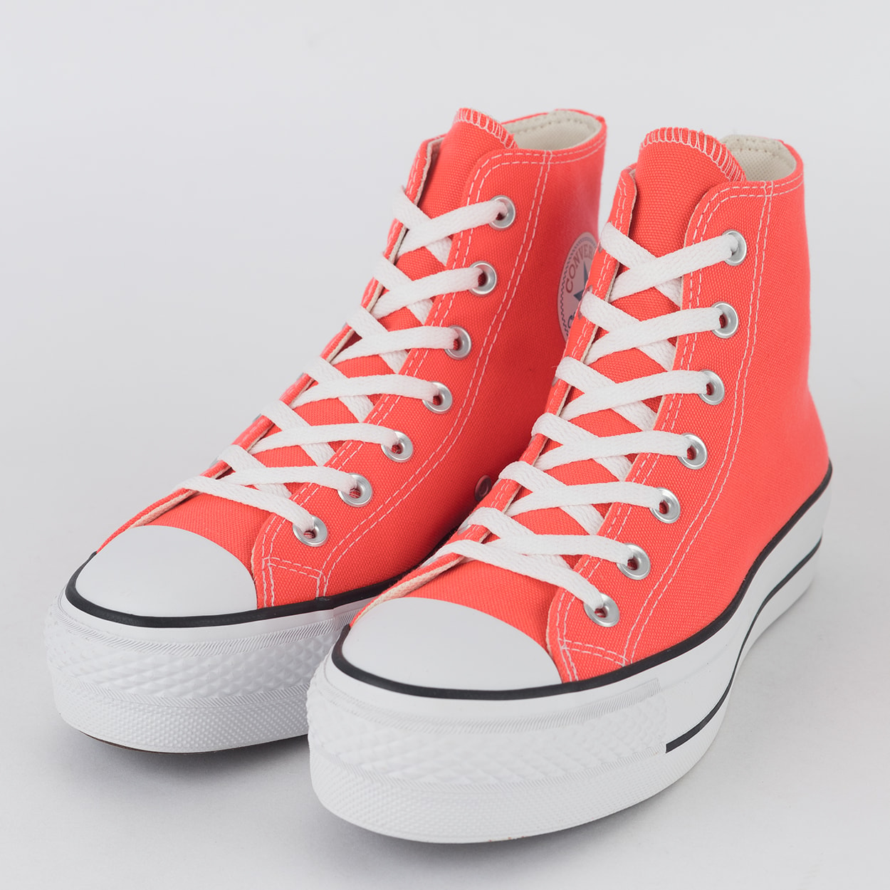 Chuck sales taylor laranja