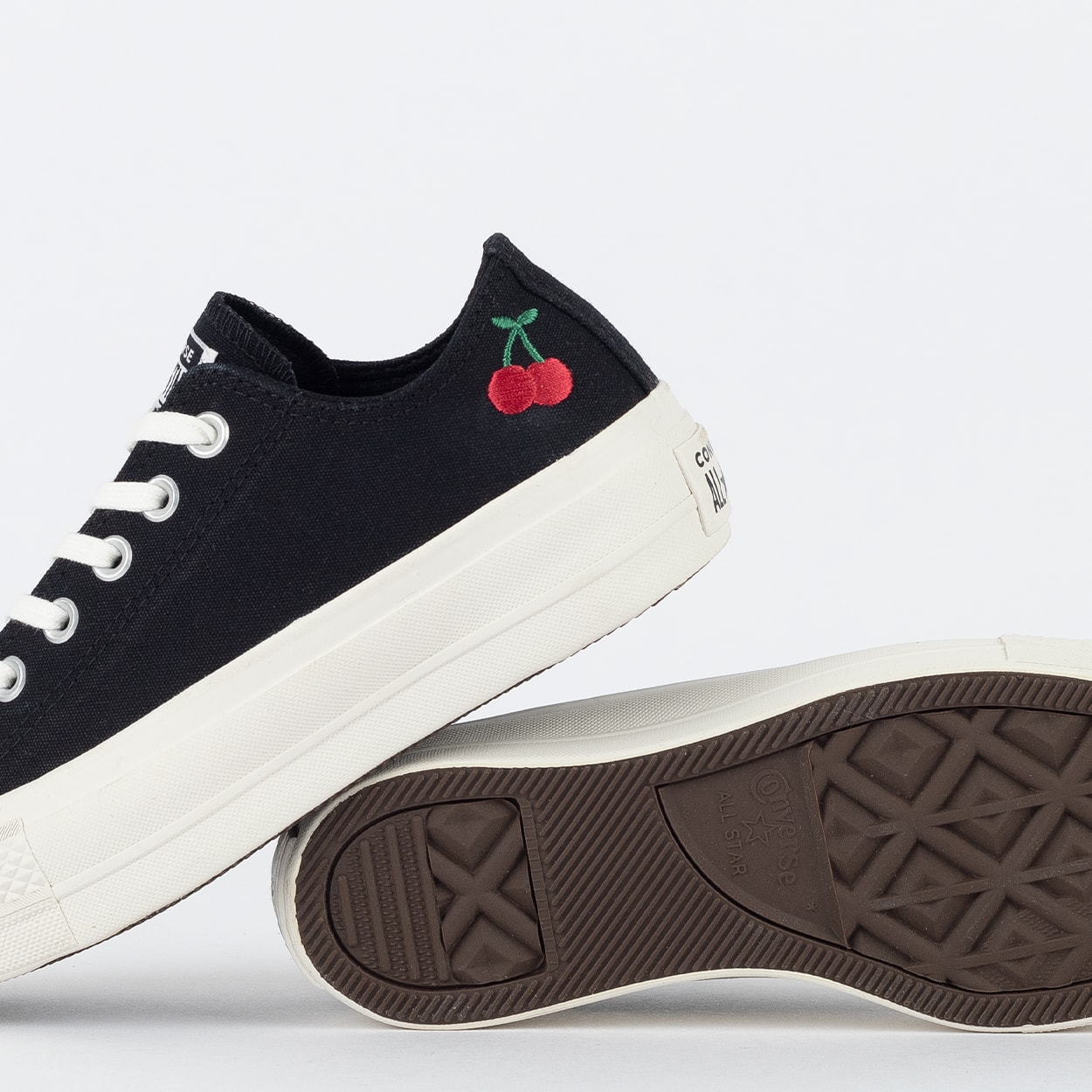 Tênis Converse Chuck Taylor All Star Lift Ox Cherry On Preto