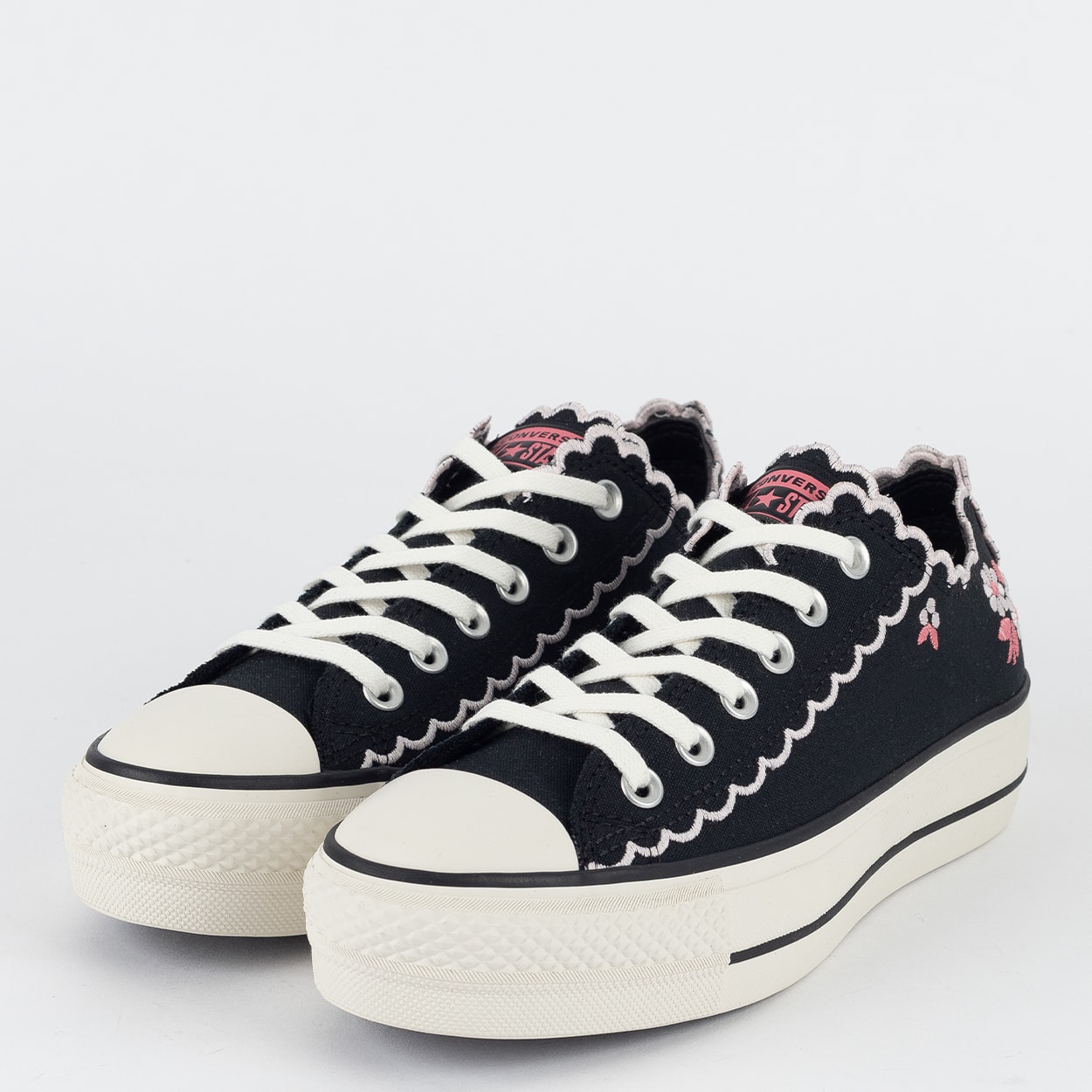 Tênis Converse Chuck Taylor All Star Lift Ox Embroidery