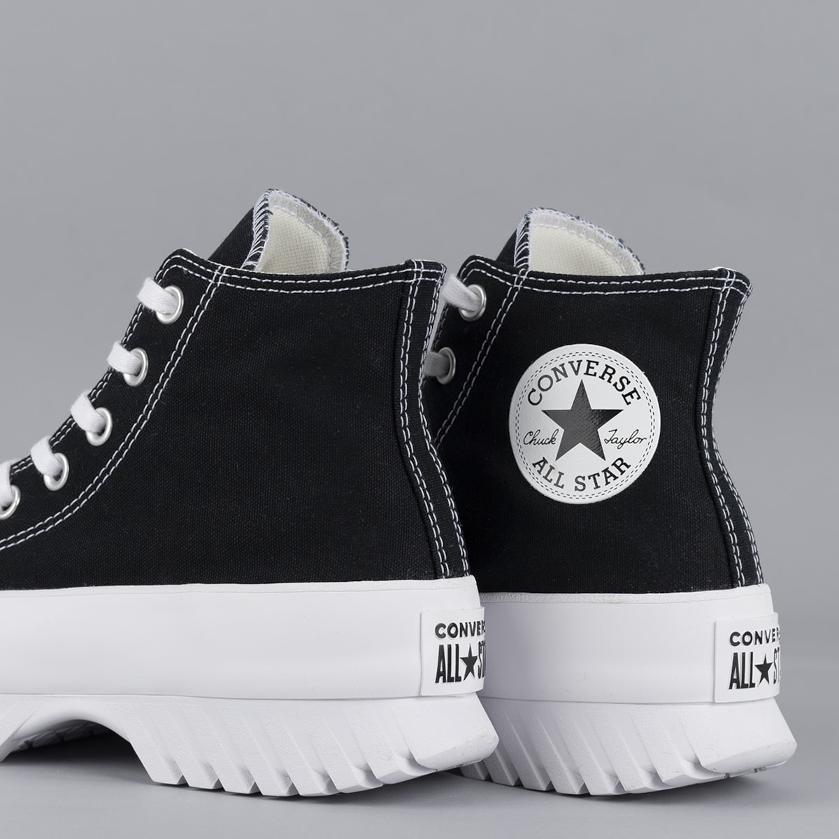 Tênis Converse Chuck Taylor All Star Lugged 2.0 Monochrome Dark Preto Preto  CT24980001