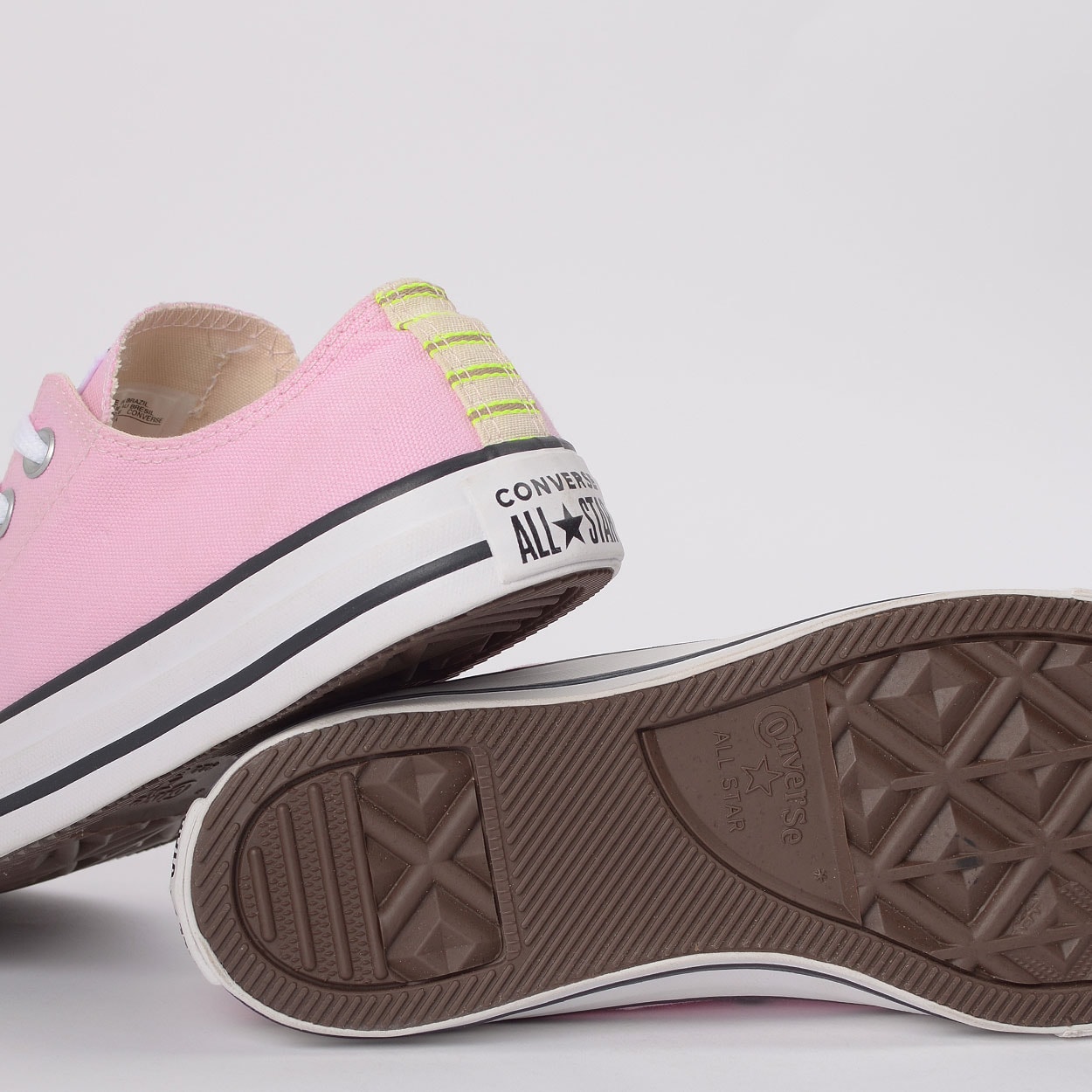 converse rosa claro