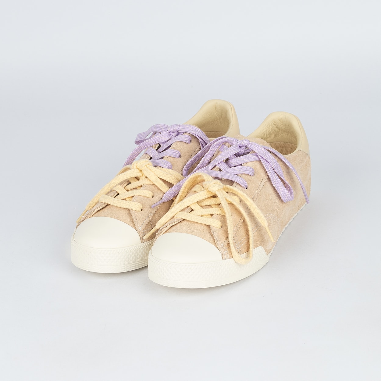 Tênis Converse Chuck Taylor Lo Seasonal Leather Golden View