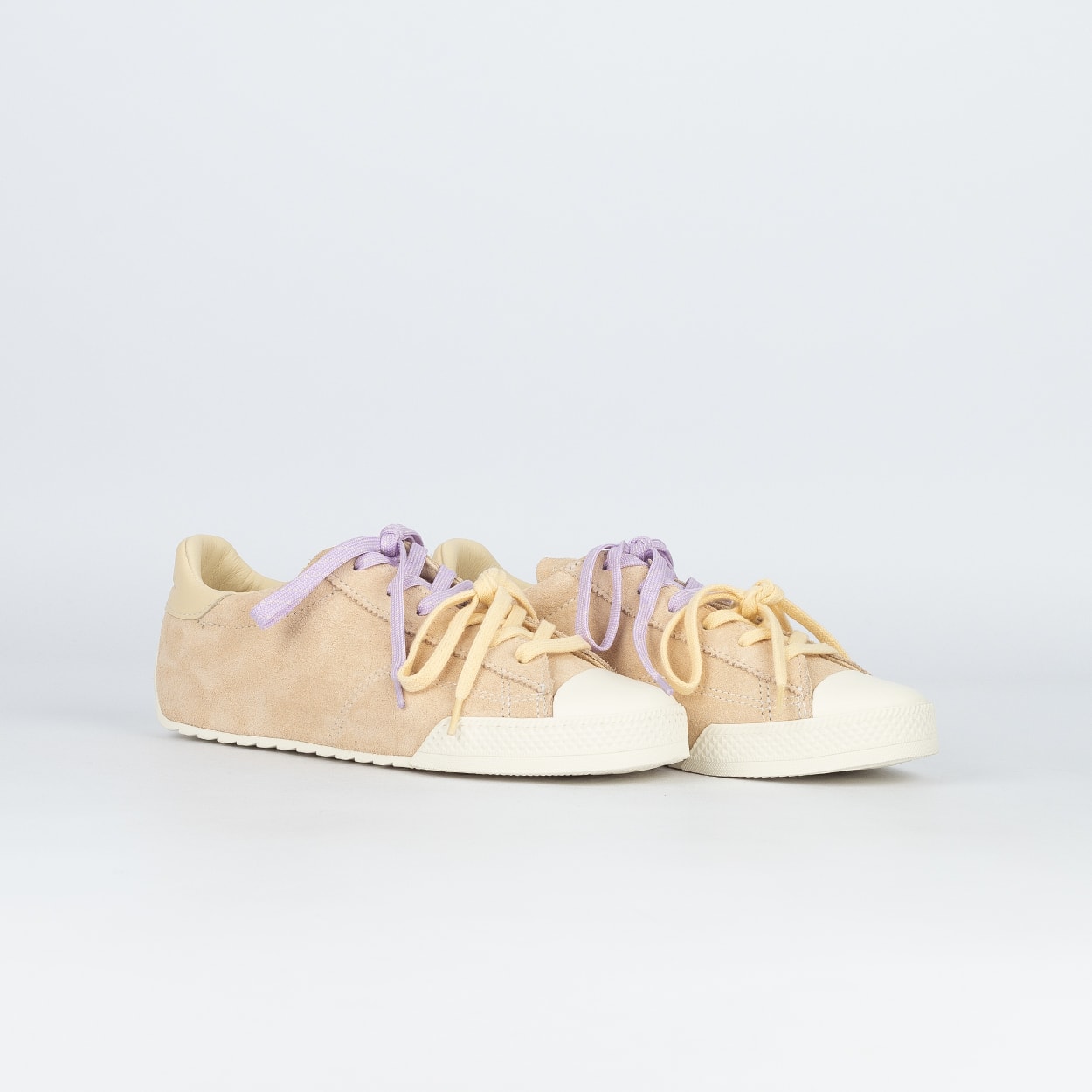 Tênis Converse Chuck Taylor Lo Seasonal Leather Golden View