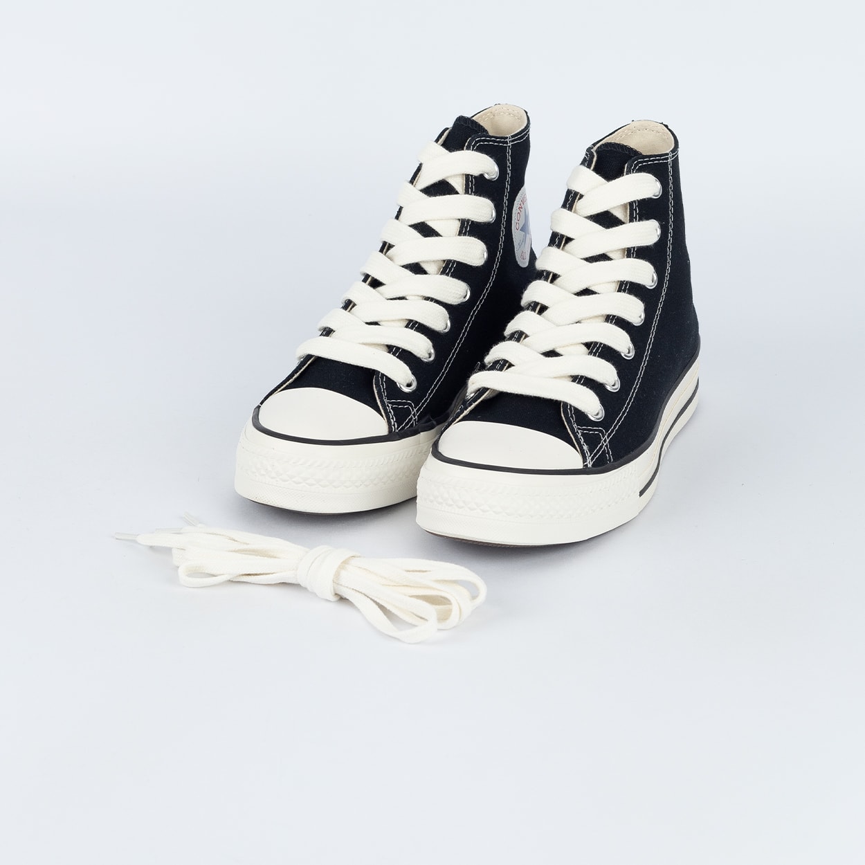 Tênis Converse Chuck Taylor Throwback Hi Black Vintage White Red