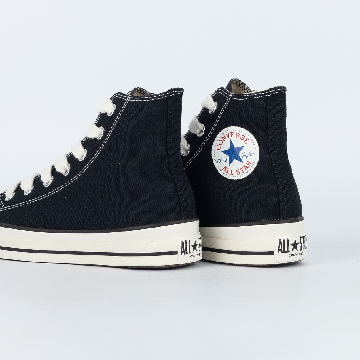 Tênis Converse Chuck Taylor Throwback Hi Black Vintage White Red