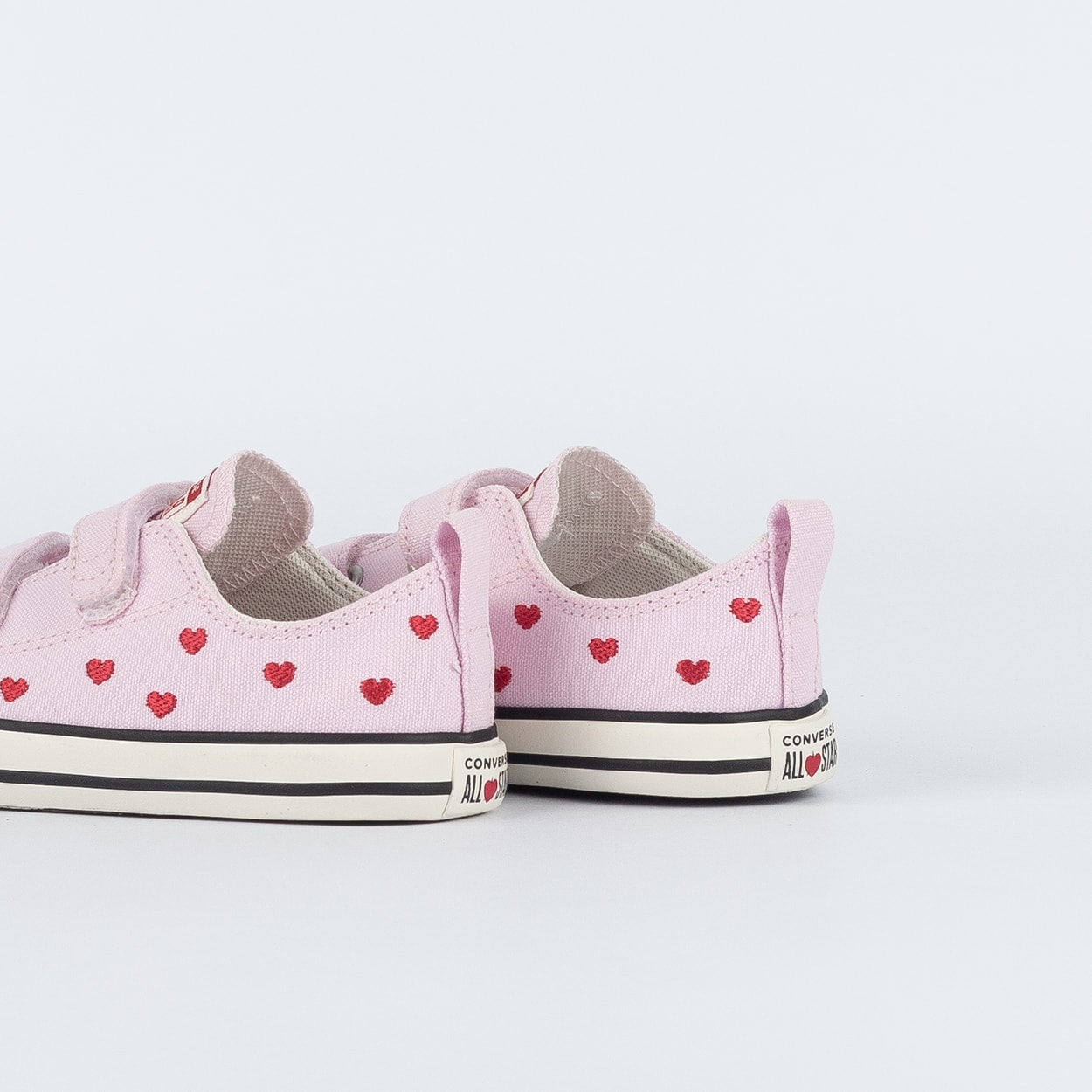 Tênis Converse Kids Chuck Taylor All Star 2V Ox Chucks In Love