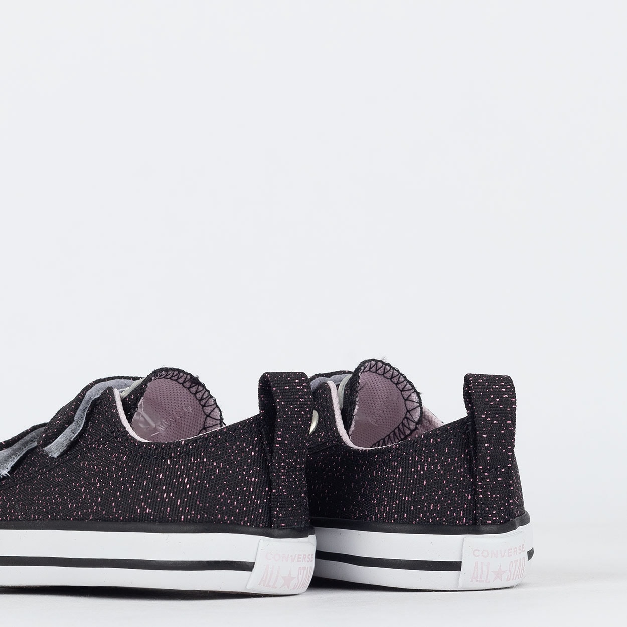 Tênis Converse Kids Chuck Taylor All Star 2V Ox Material Shine