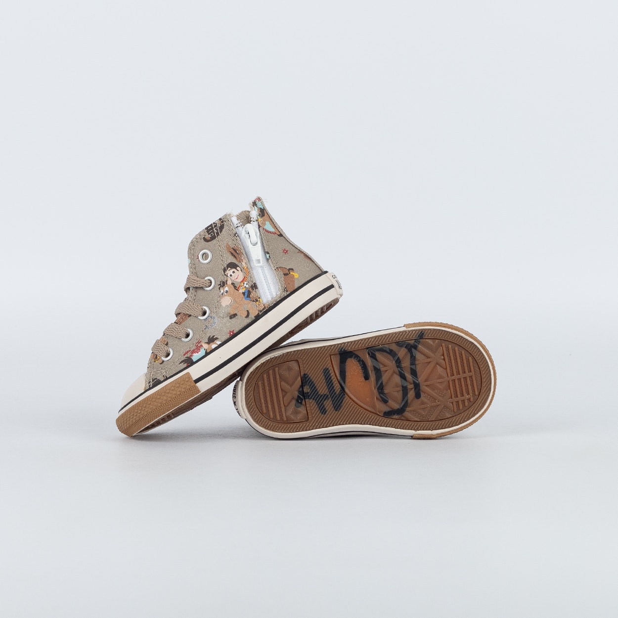 ハローテディT Converse x Woody 2V Criança Cano Baixo Bege | Converse Oficial