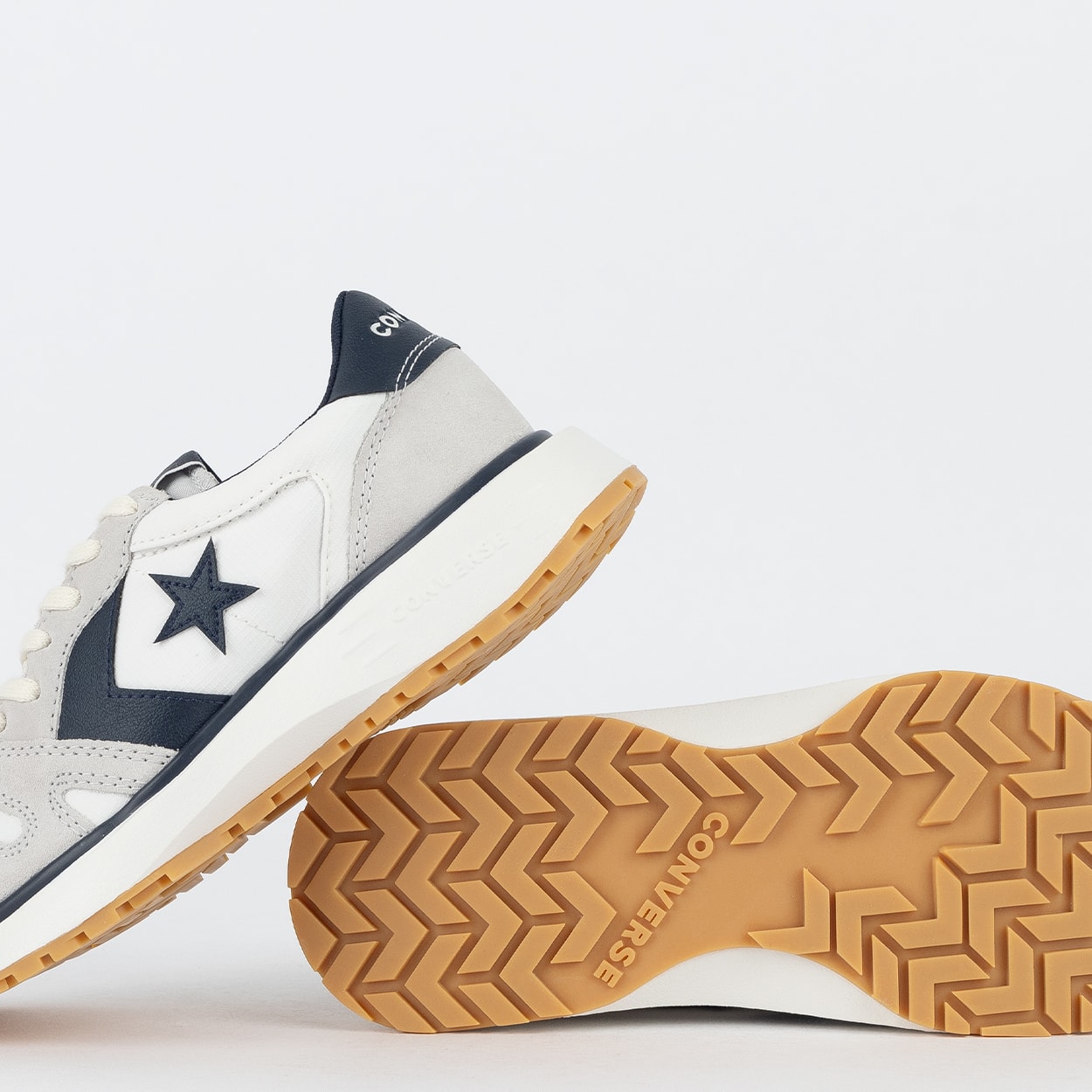 Tênis Converse Omni Trainer Ox Seasonal Color Dark Matter