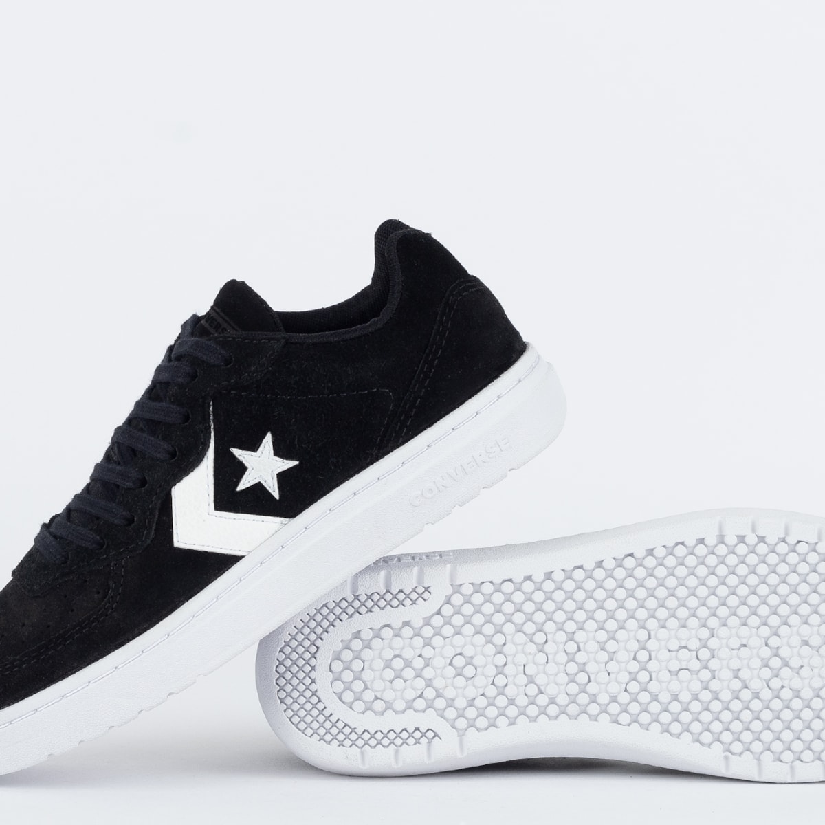 Tênis Converse Rival V2 Ox Classic Suede Preto Branco CO04970001