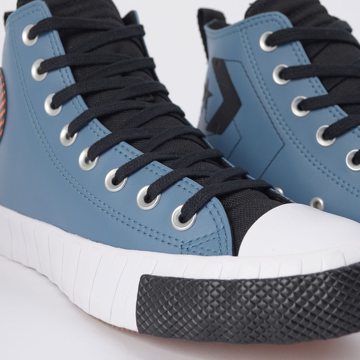 converse unt1tl3d high top blue