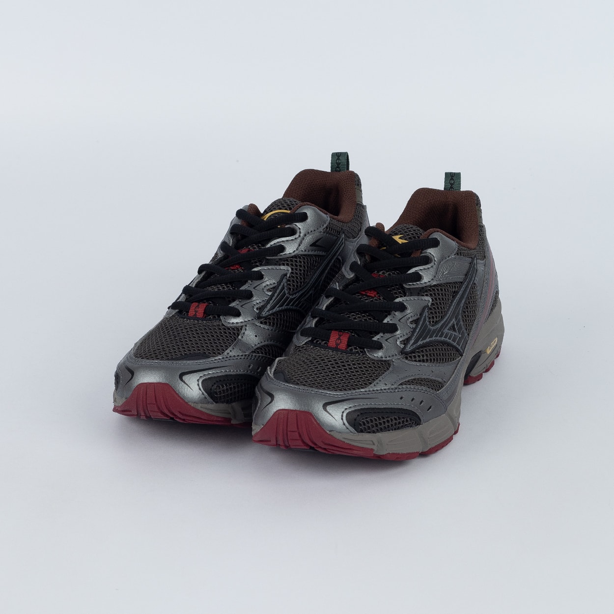 Tênis Mizuno MZR LS Original Preto Prata Bordo