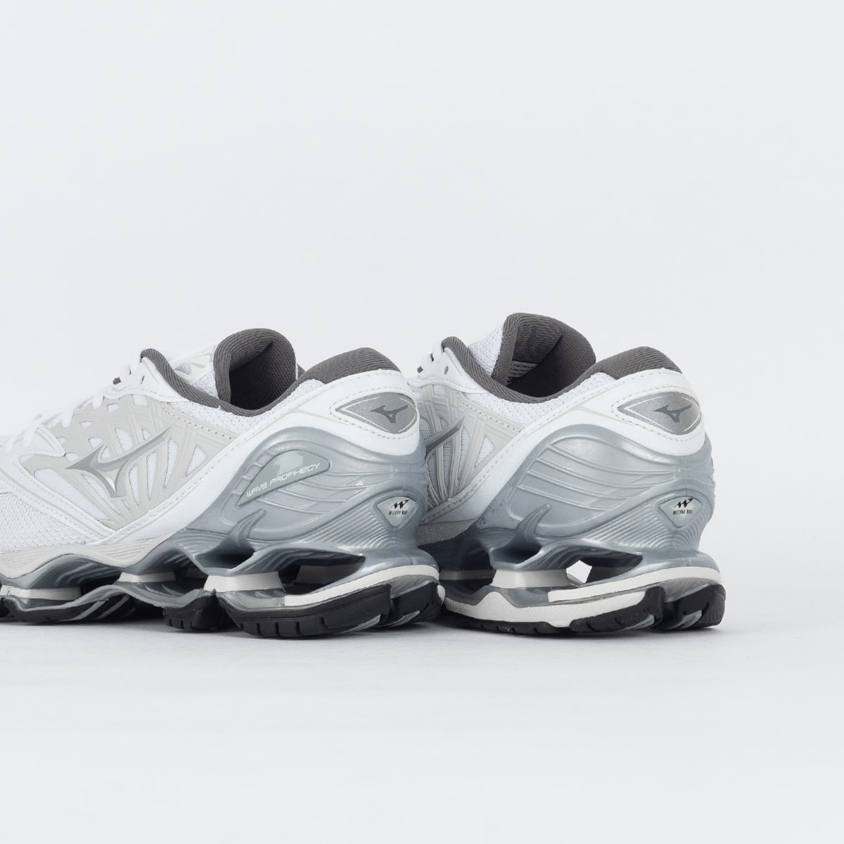 Tênis Mizuno Wave Prophecy LS Branco Prata Cinza Claro