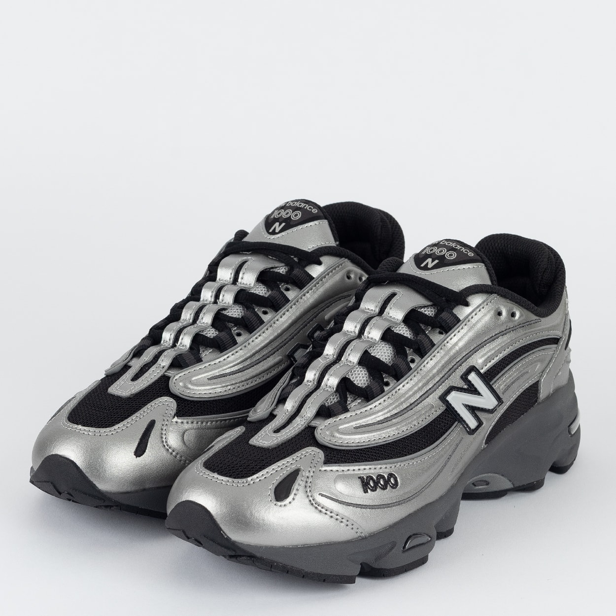 New Balance M1000 24.5㎝　ニューバランス Tênis New Balance M1000 Cinza - Design Inovador