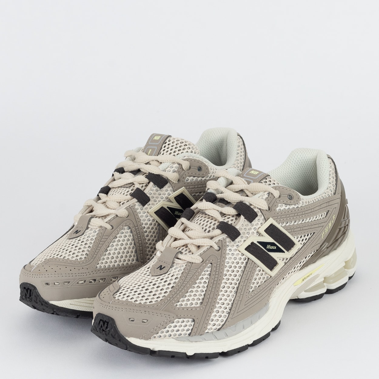m*i様 New Balance M1906REU 23.5 Tênis New Balance 1906 Bege Nude Mushroom U1906RCC