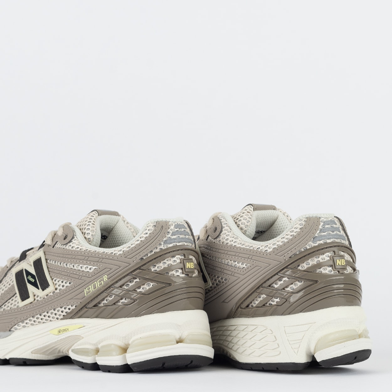Tênis New Balance 1906 Bege Nude Mushroom U1906RCC