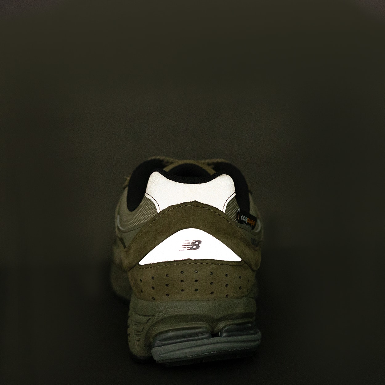 Tênis New Balance 2002 Dark Camo M2002RPK