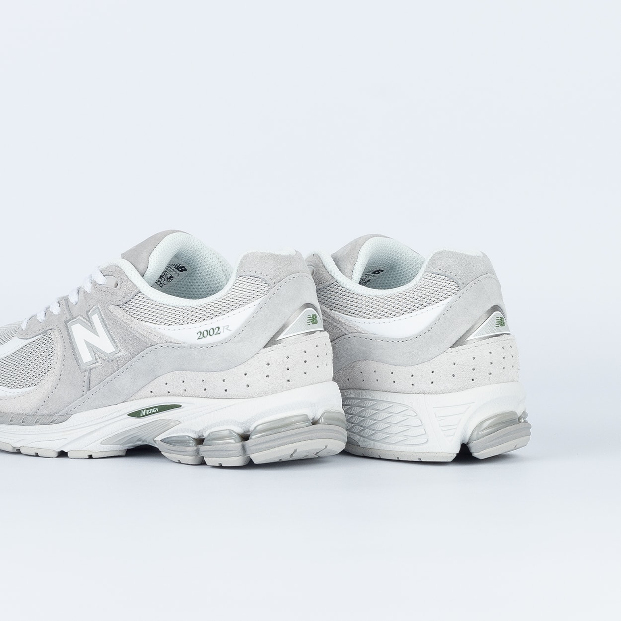 Tênis New Balance 2002R Cinza U2002RK