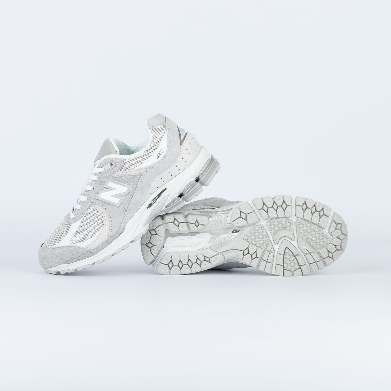 Tênis New Balance 2002R Cinza U2002RK