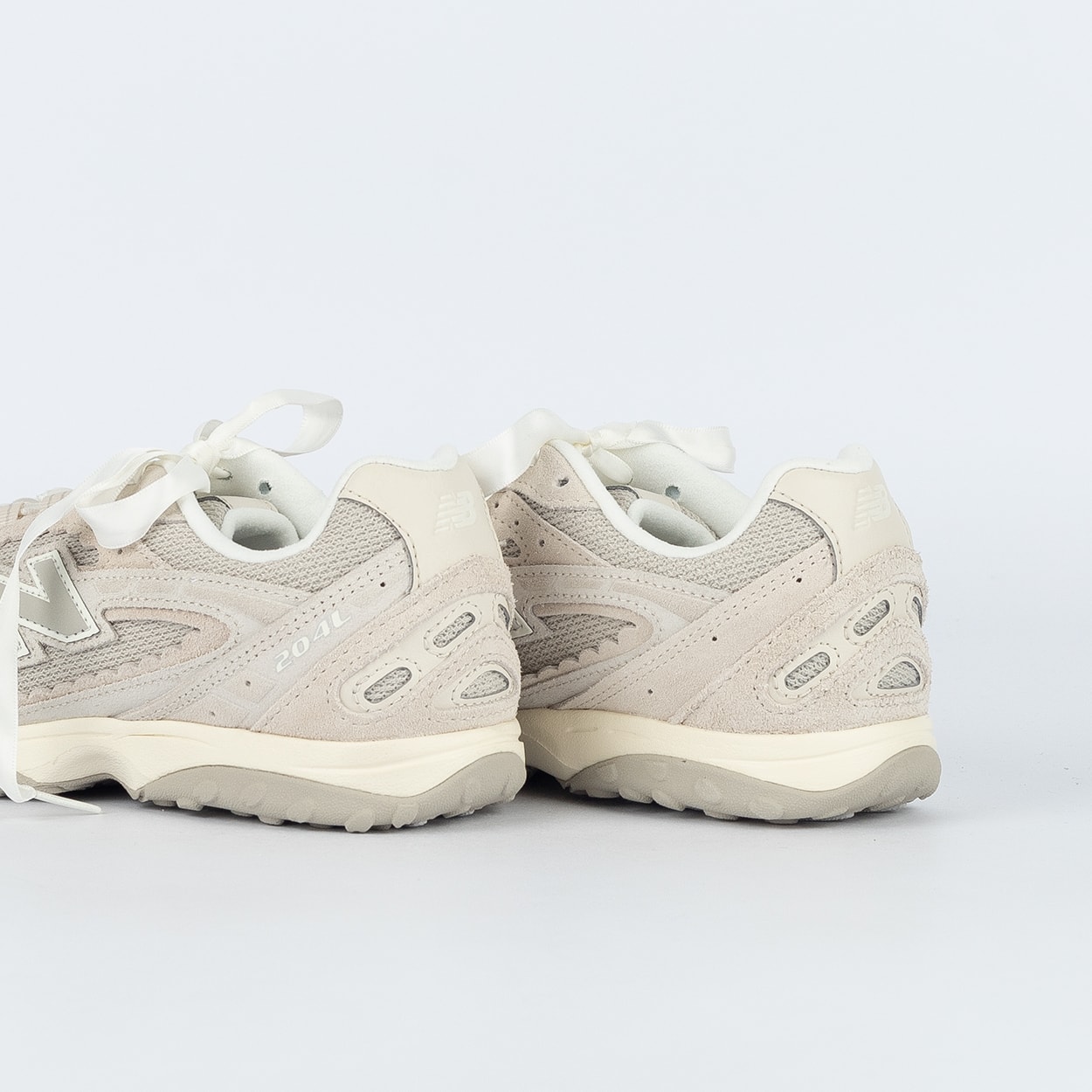 Tênis New Balance 204L Bege Claro Bege U204L2SZ